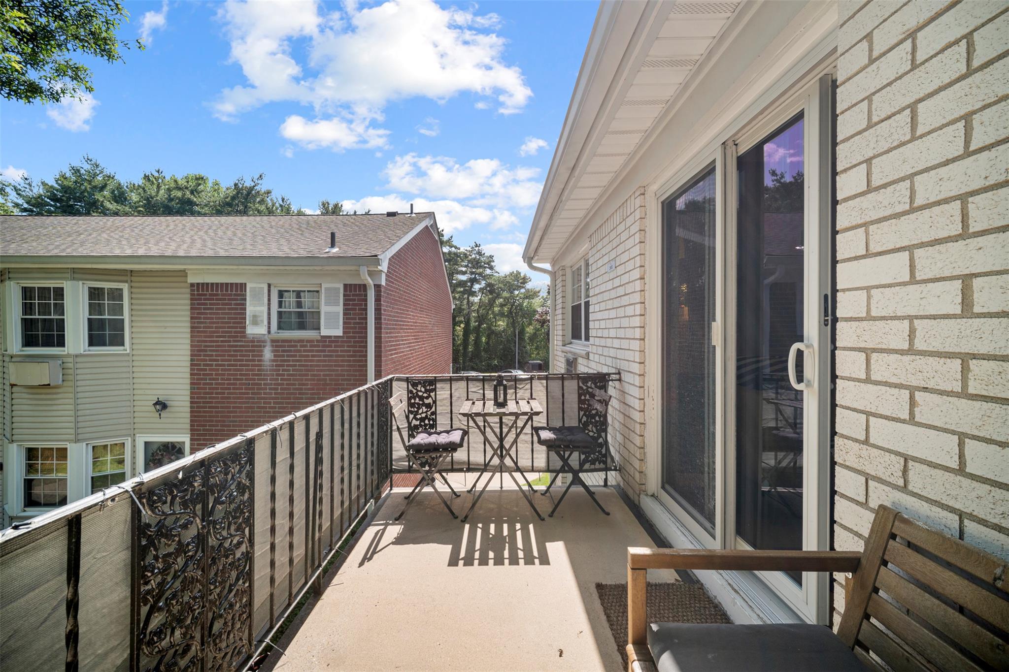 2413 Wilshire Lane # 2413, Oakdale, NY 11769