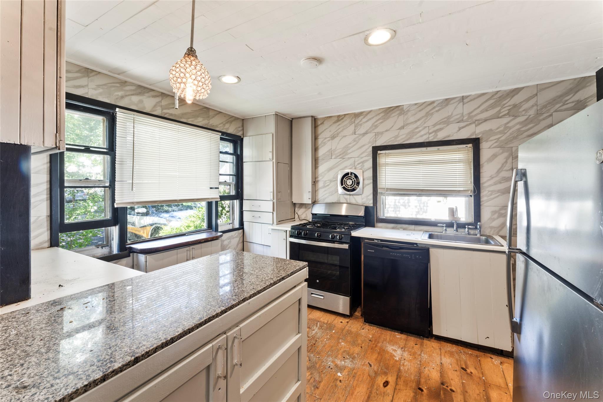 24 Poplar Street, Greenwood Lake, NY 10925