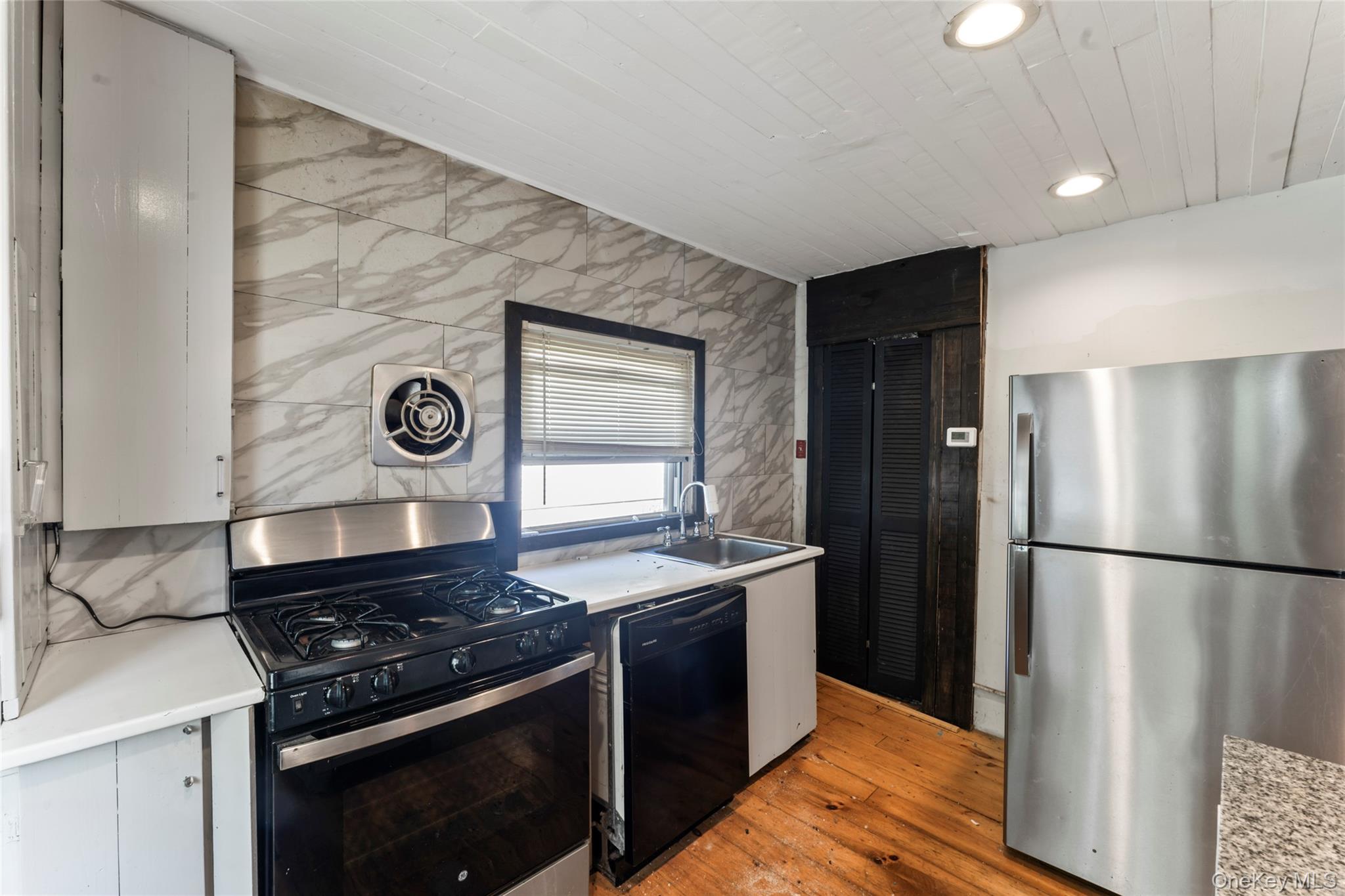 24 Poplar Street, Greenwood Lake, NY 10925