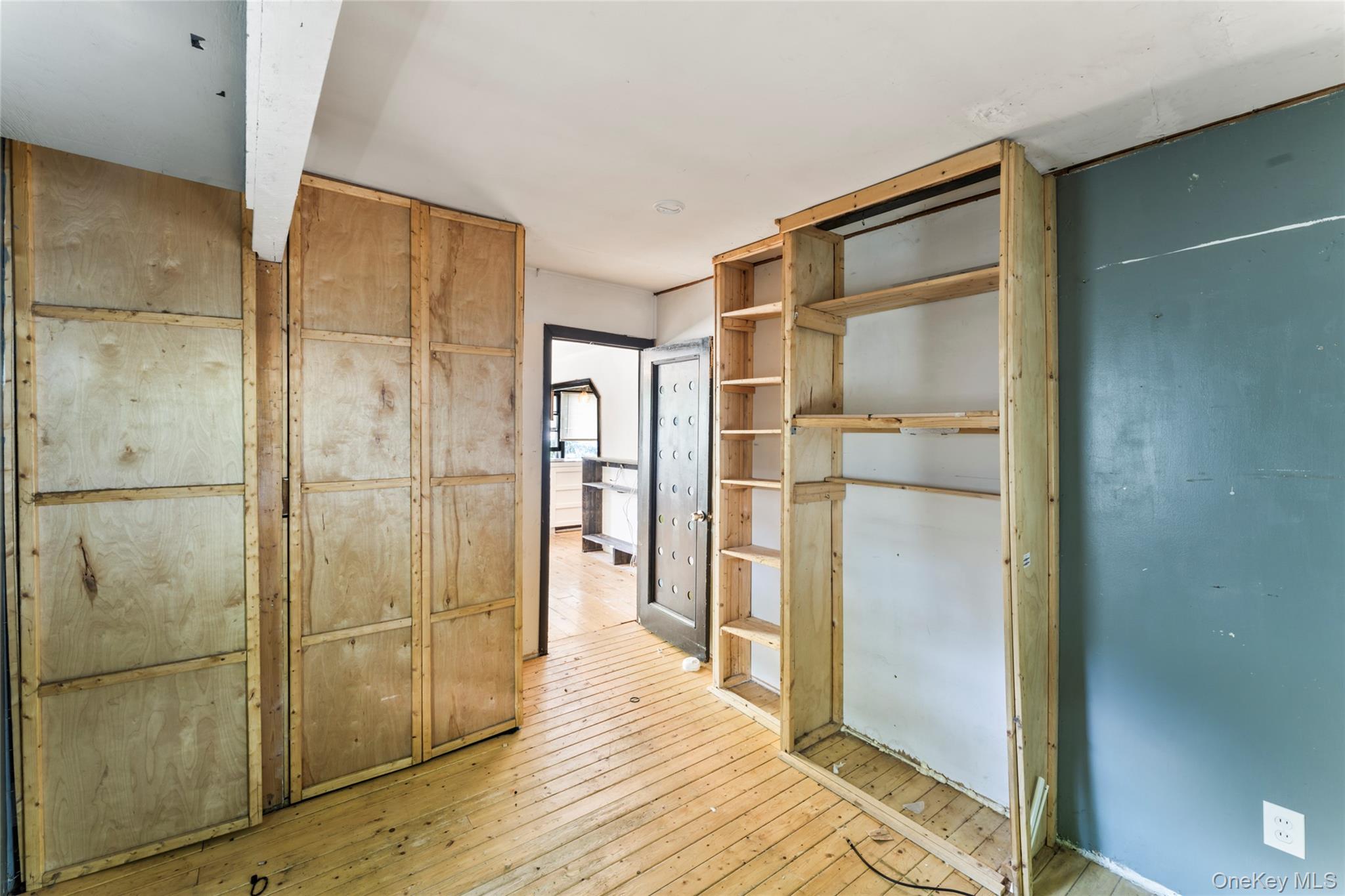 24 Poplar Street, Greenwood Lake, NY 10925