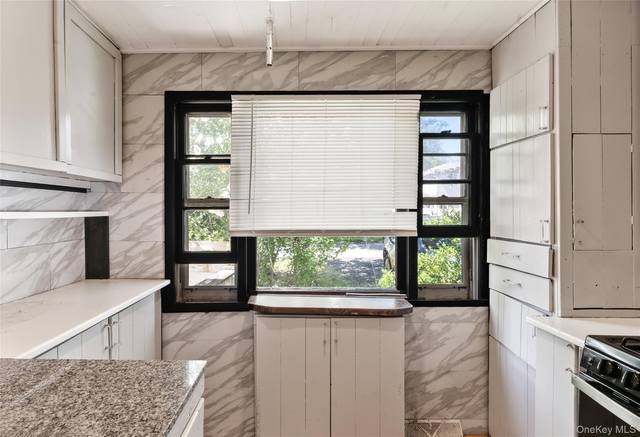 24 Poplar Street, Greenwood Lake, NY 10925