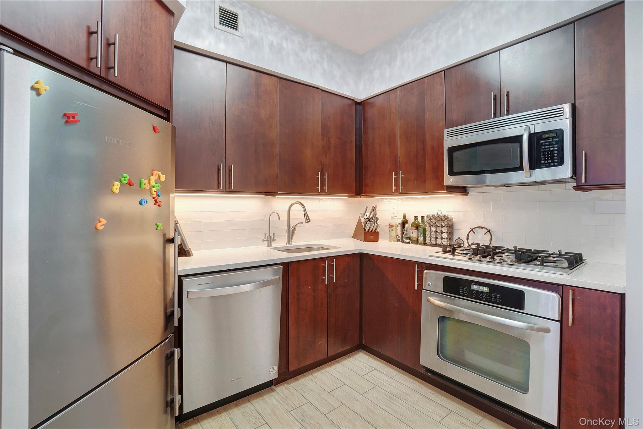 118-20 Ocean Promenade # 5D, Far Rockaway, NY 11694