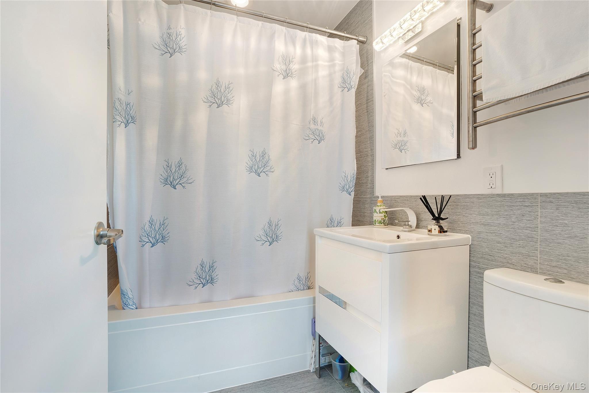 118-20 Ocean Promenade # 5D, Far Rockaway, NY 11694