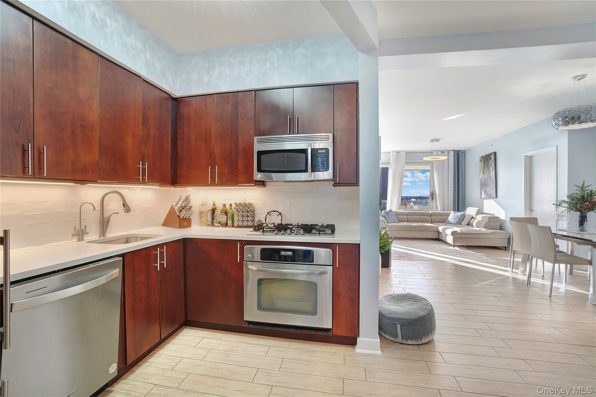 118-20 Ocean Promenade # 5D, Far Rockaway, NY 11694