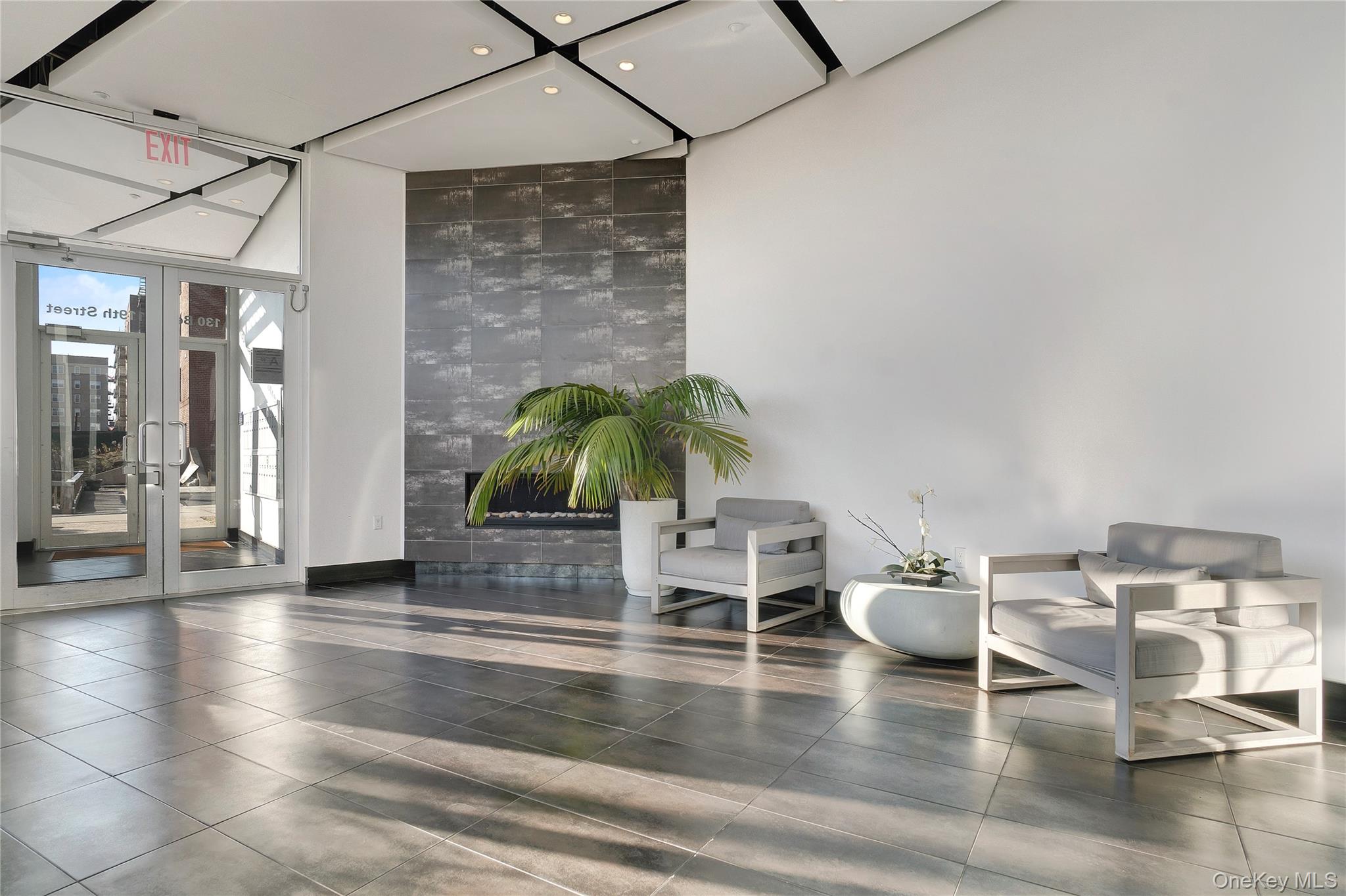 118-20 Ocean Promenade # 5D, Far Rockaway, NY 11694