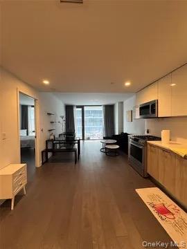 13103 40th Road # 10H, Flushing, NY 11354