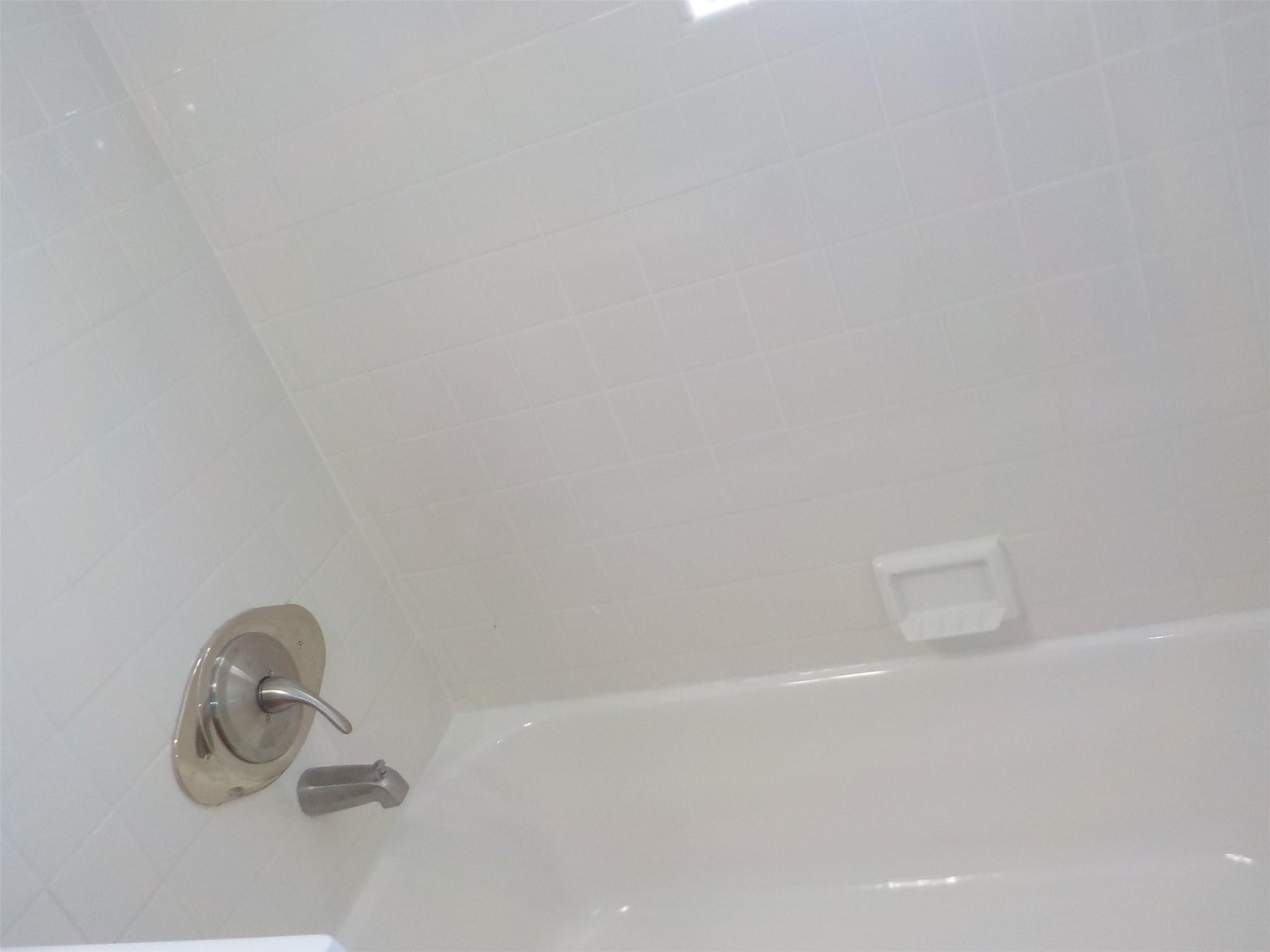 70-50 260th Street # H-2, Glen Oaks, NY 11004