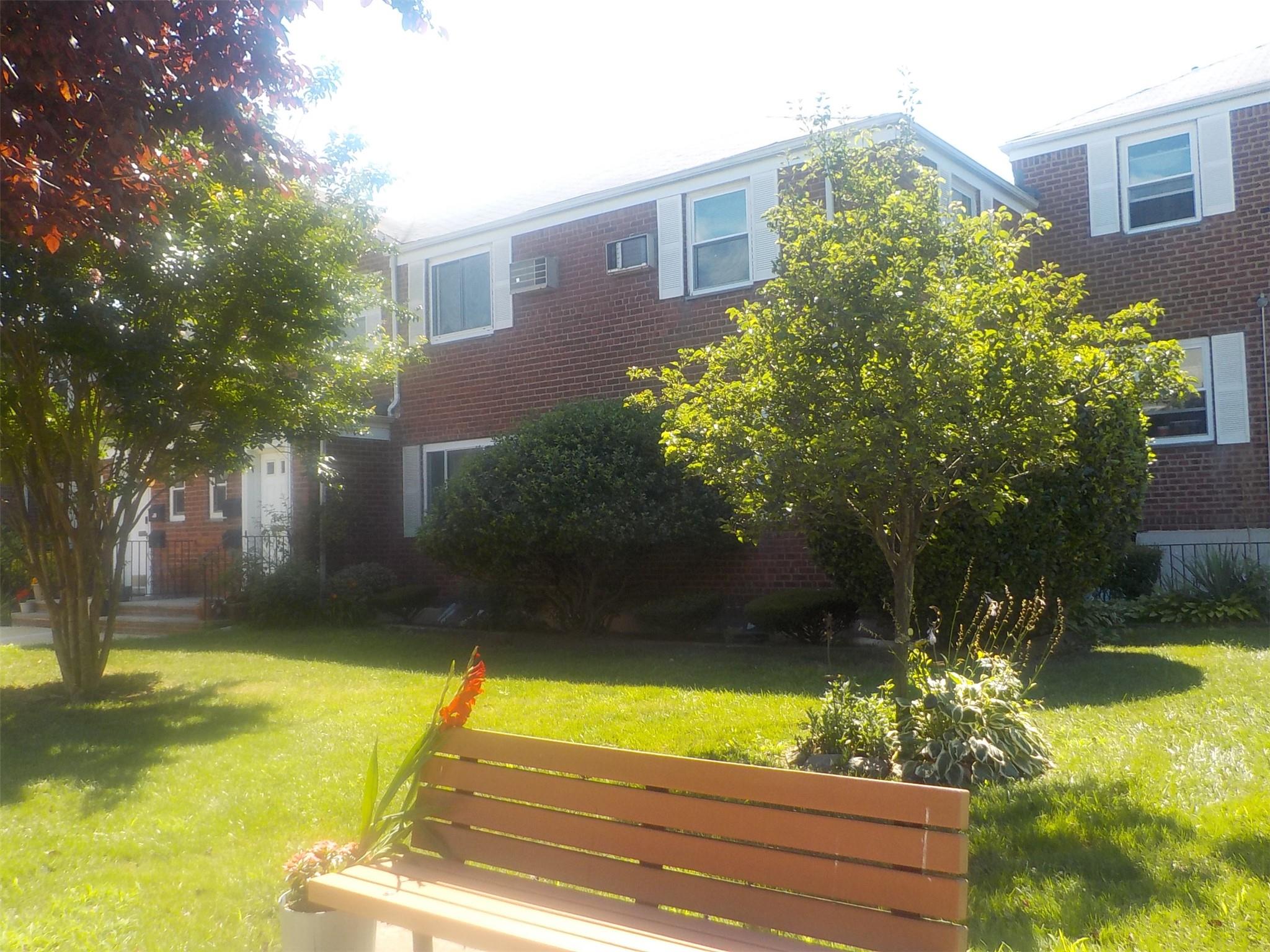 70-50 260th Street # H-2, Glen Oaks, NY 11004