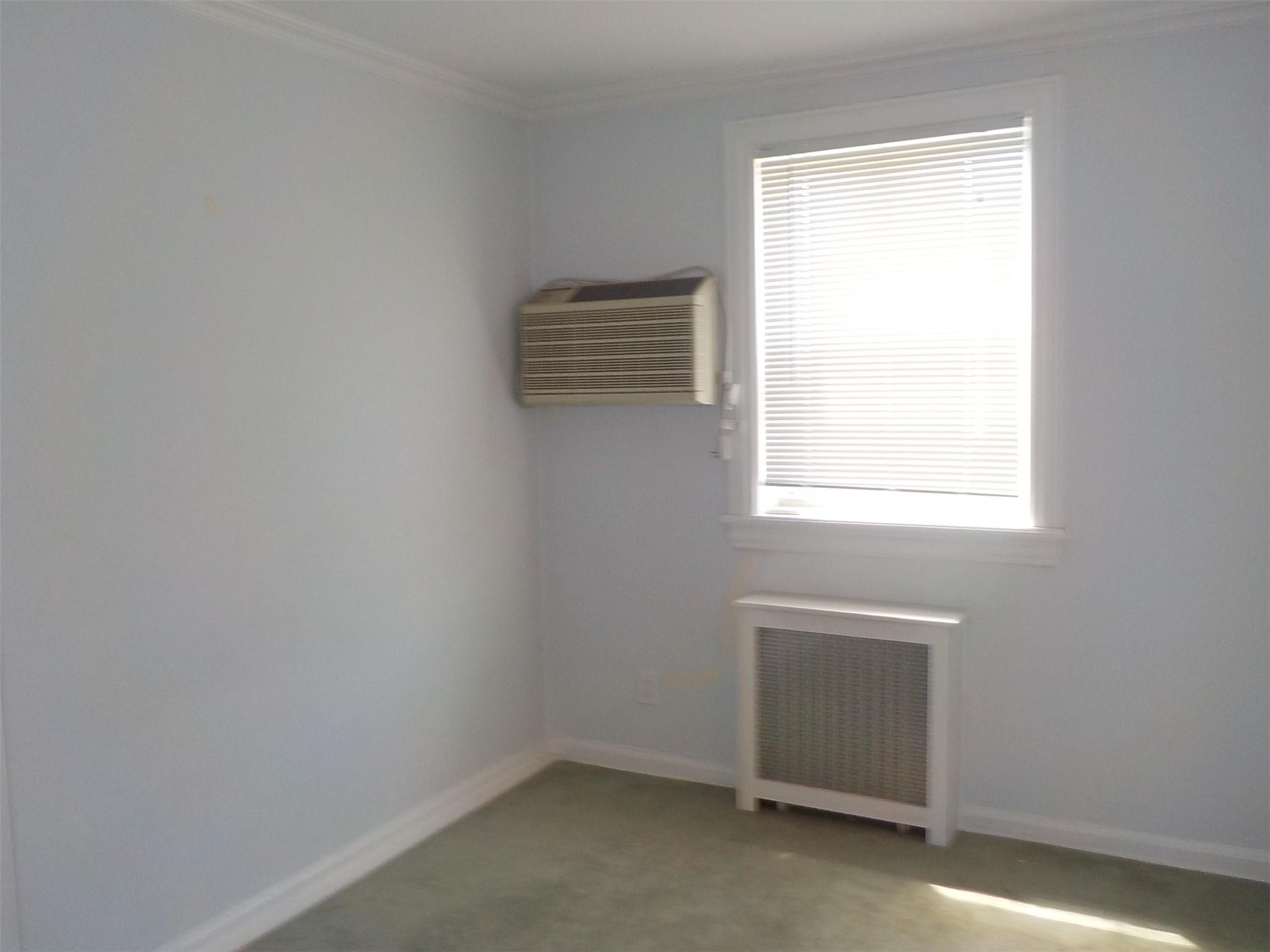 70-50 260th Street # H-2, Glen Oaks, NY 11004