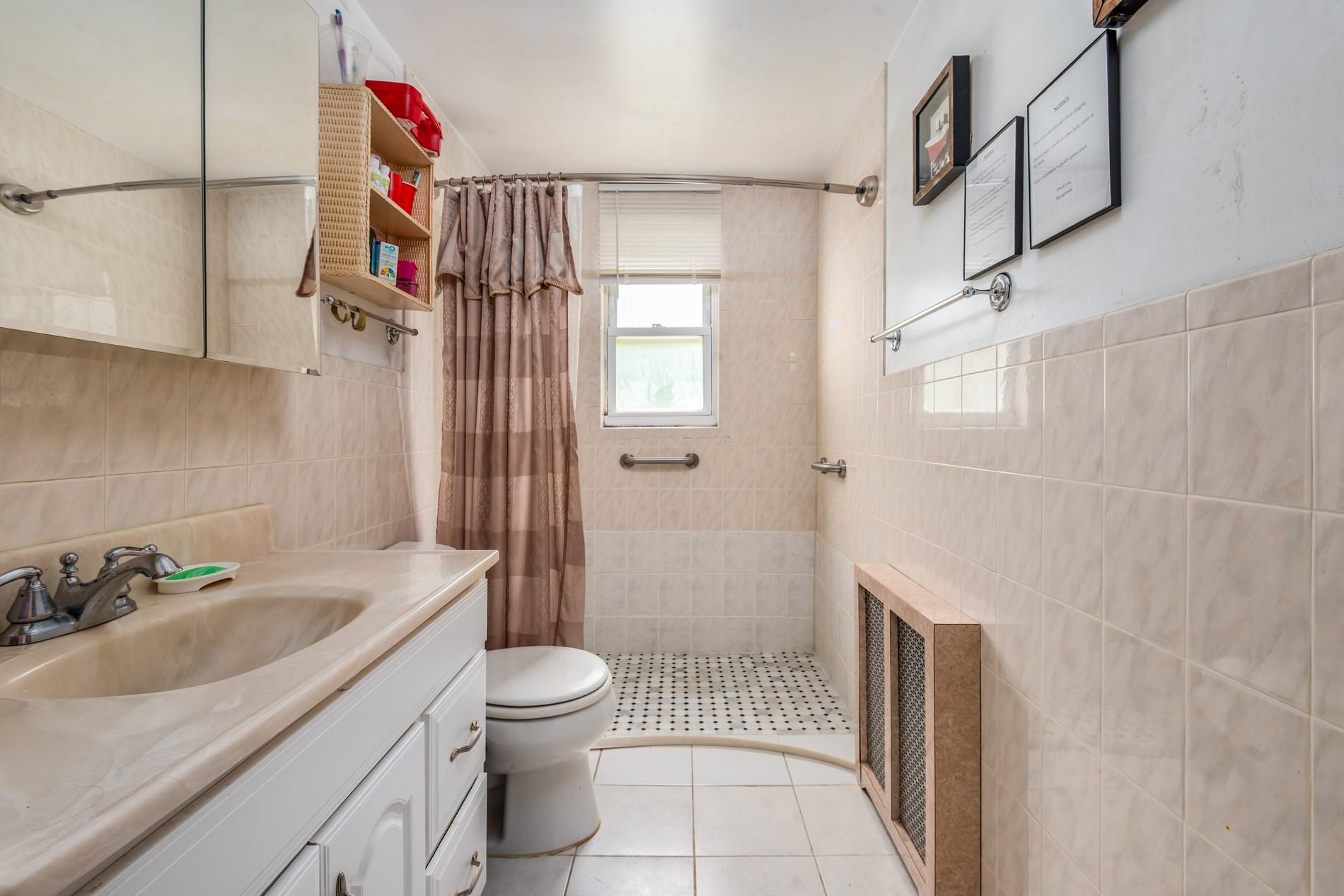 198-16 Mc Laughlin Avenue, Holliswood, NY 11423