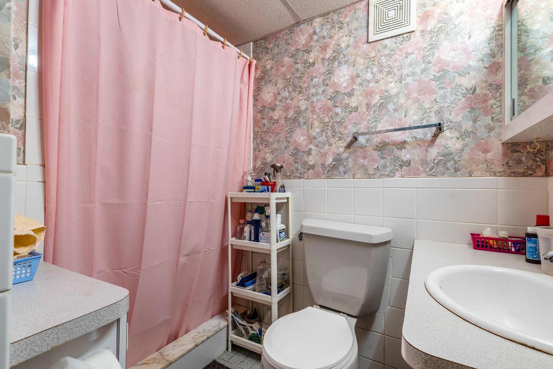 198-16 Mc Laughlin Avenue, Holliswood, NY 11423