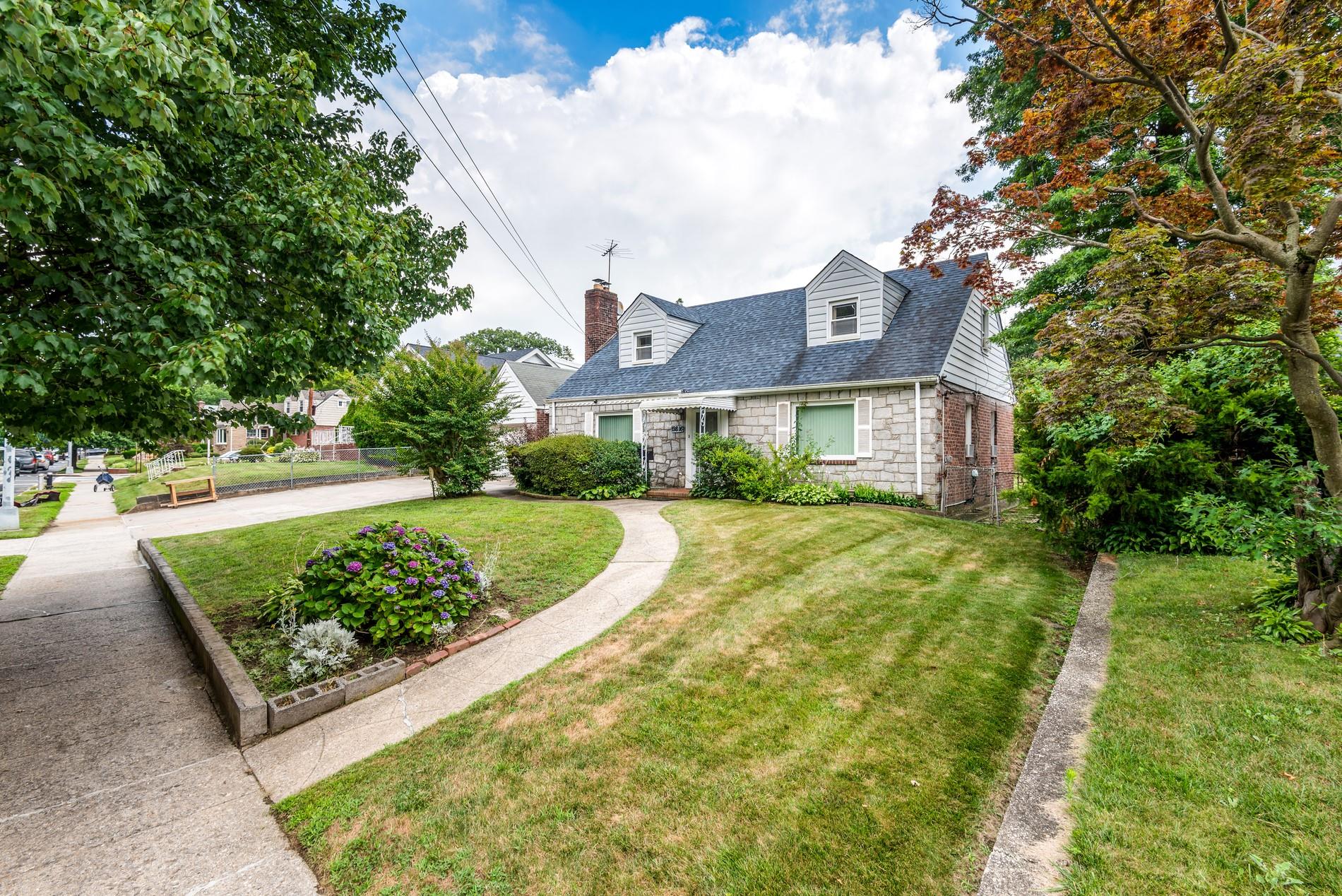 198-16 Mc Laughlin Avenue, Holliswood, NY 11423