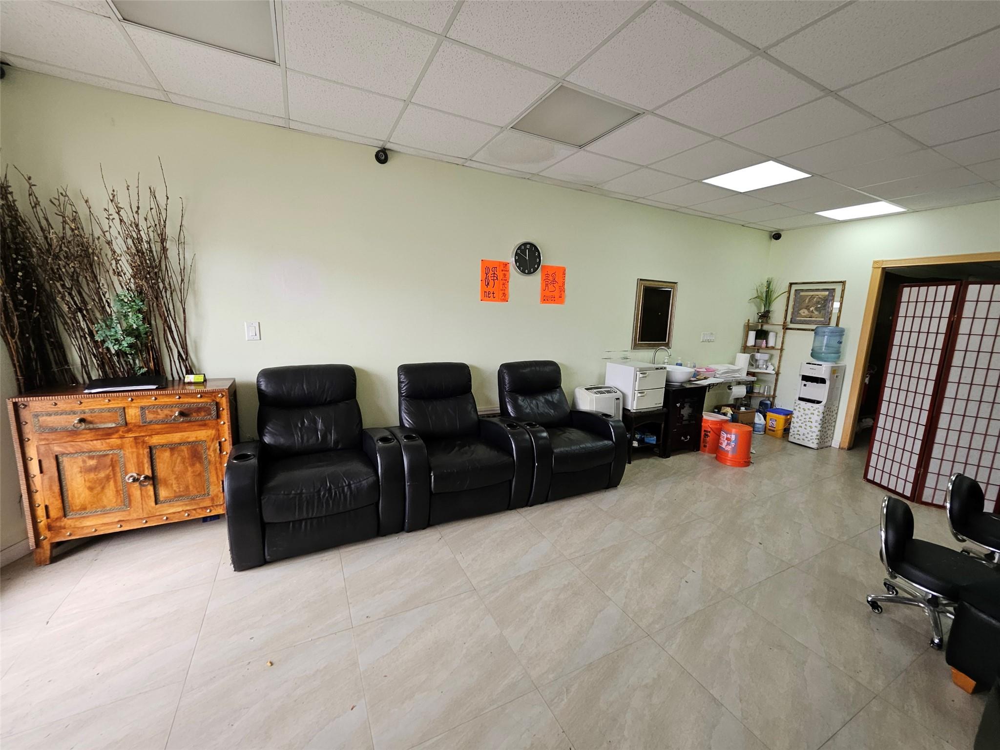 180 Jericho Turnpike # 1Fl, Floral Park, NY 11001