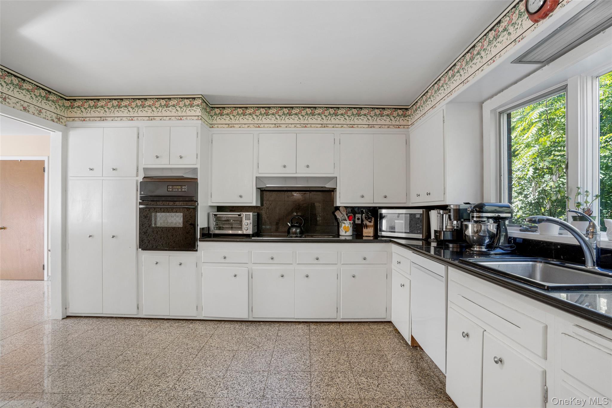 6 Century Ridge Road, Purchase, NY 10577