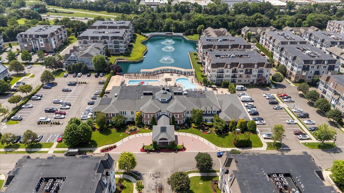 481 Pacing Way, Westbury, NY 11590