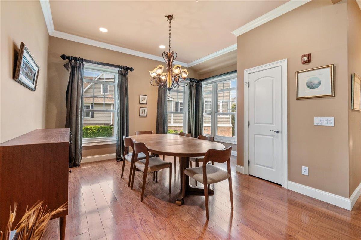 481 Pacing Way, Westbury, NY 11590