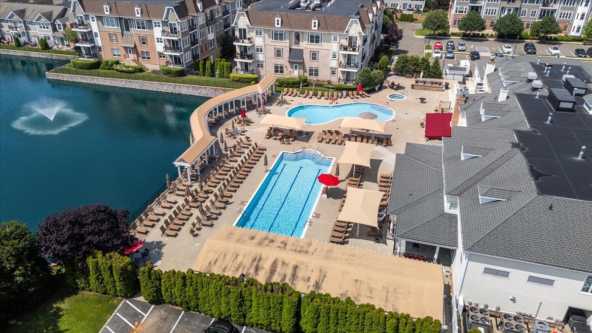 481 Pacing Way, Westbury, NY 11590