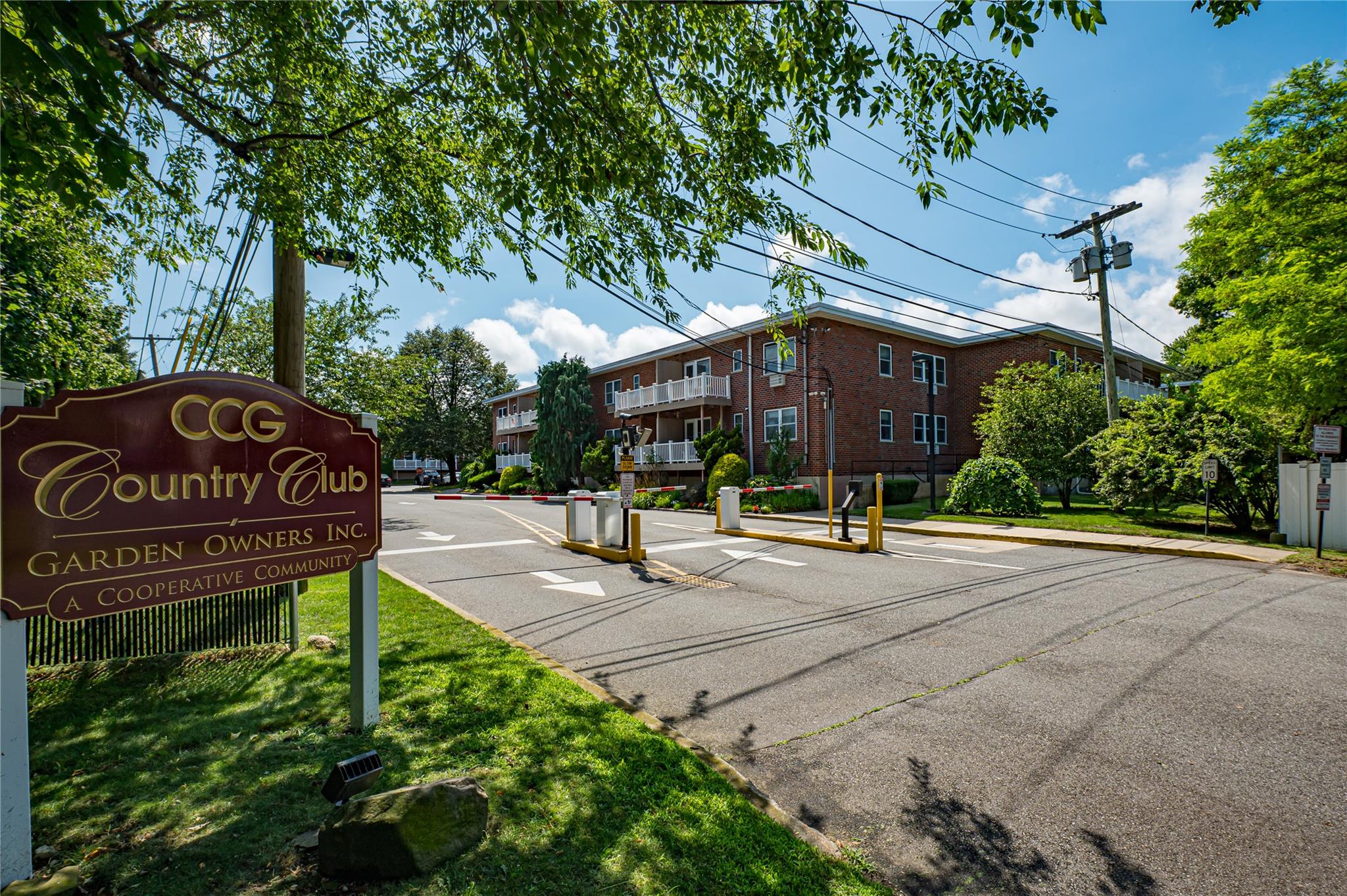 59 Farber Drive # 59, West Babylon, NY 11704