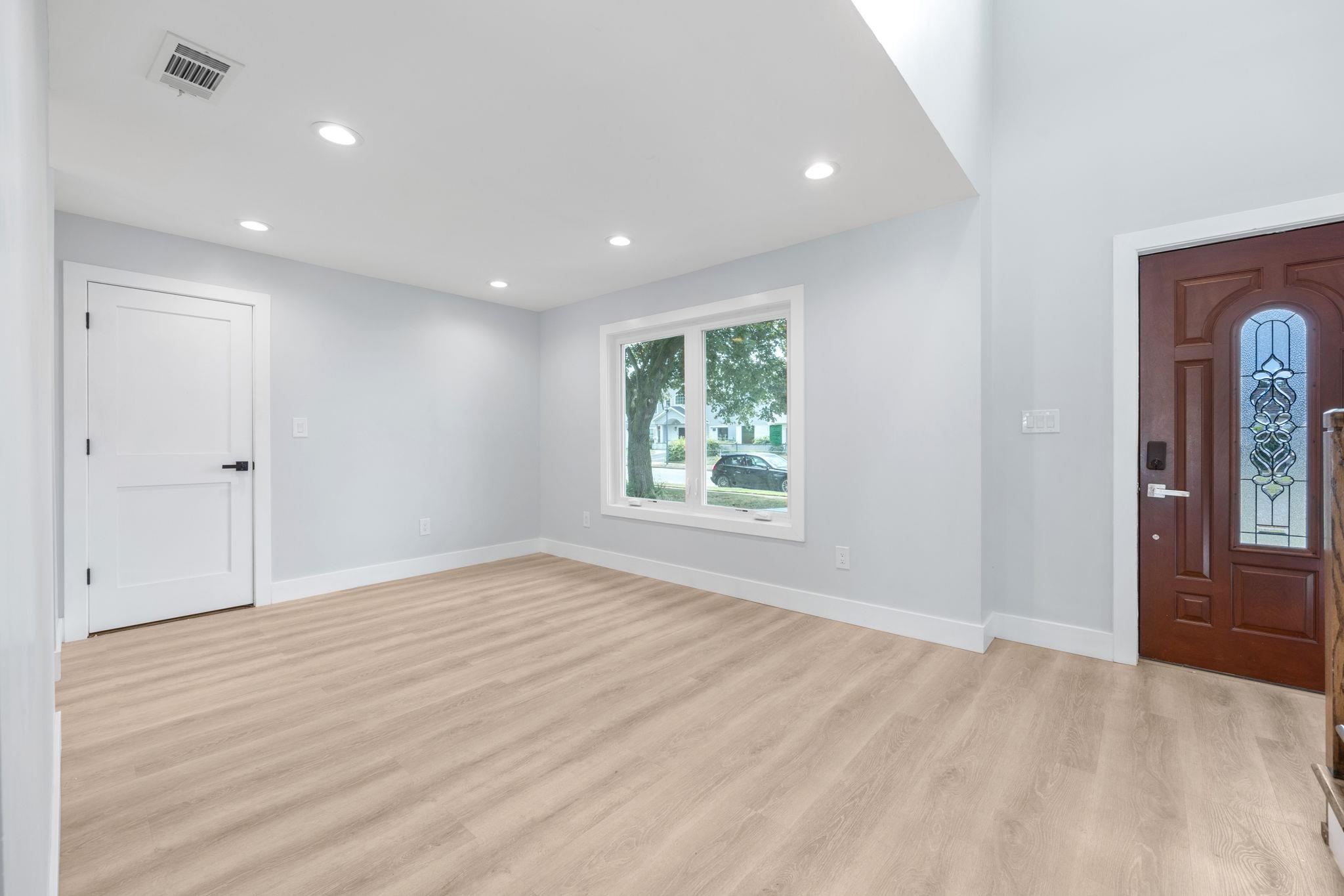 39 Stirrup Lane, Levittown, NY 11756