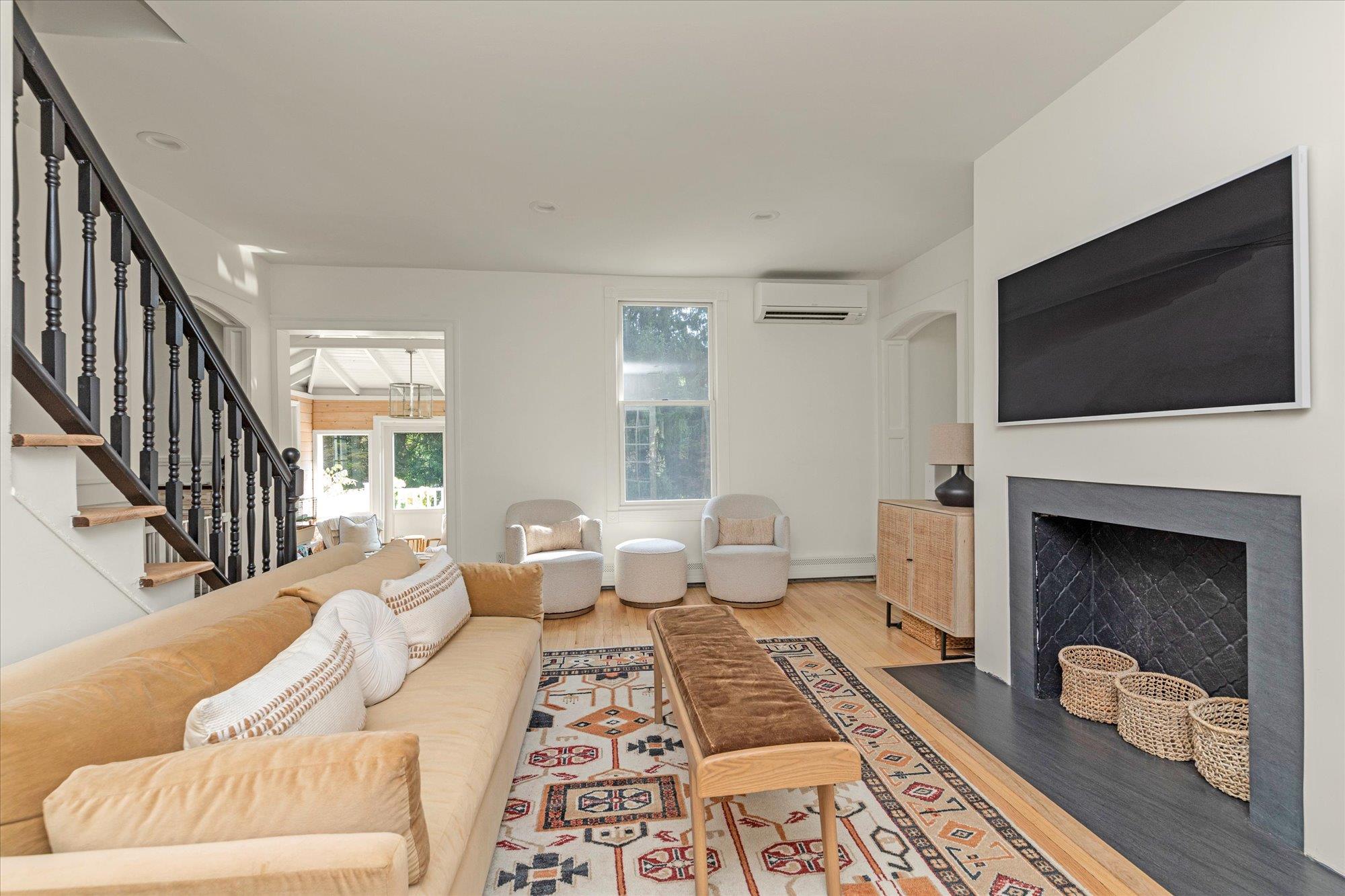 79 Cove Road, Oyster Bay Cove, NY 11771