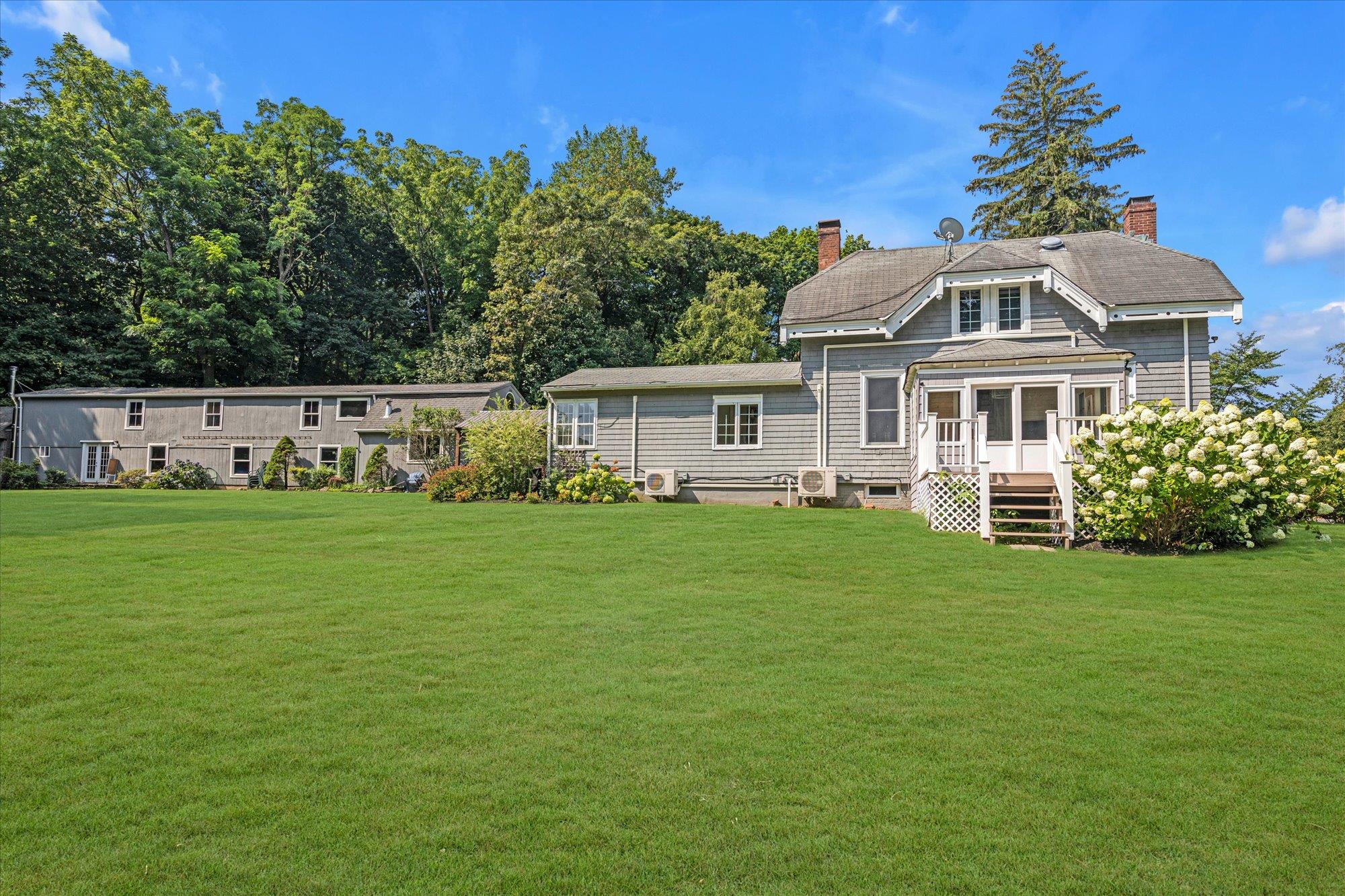 79 Cove Road, Oyster Bay Cove, NY 11771