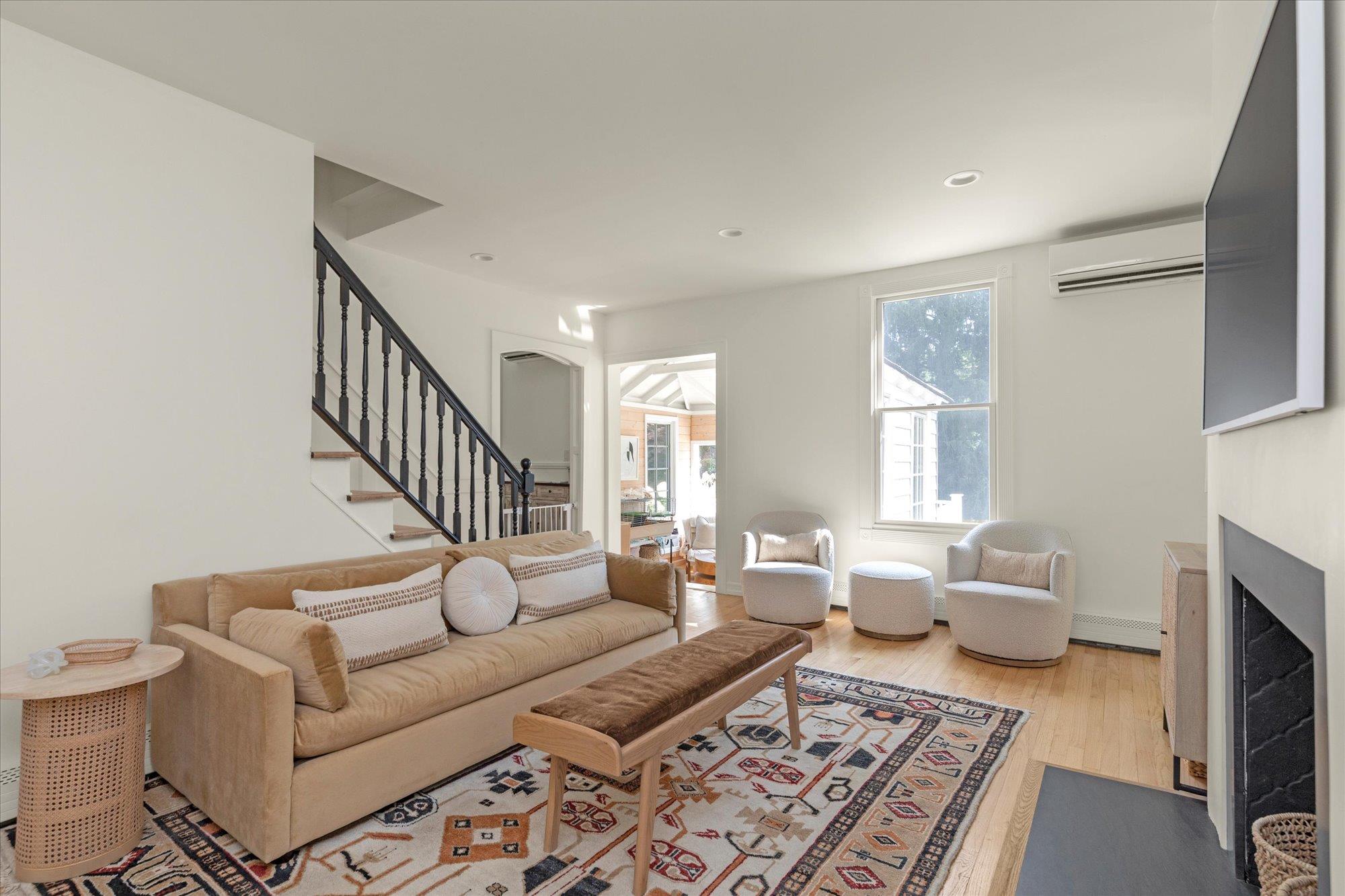 79 Cove Road, Oyster Bay Cove, NY 11771