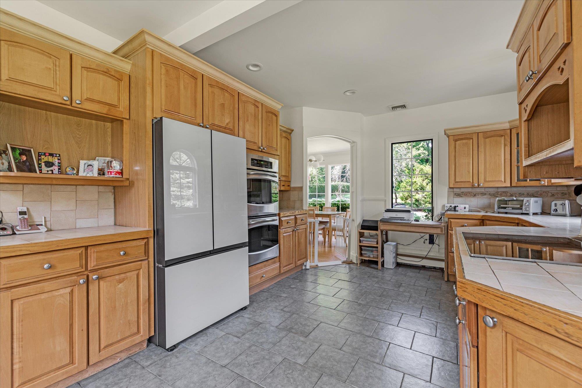 79 Cove Road, Oyster Bay Cove, NY 11771