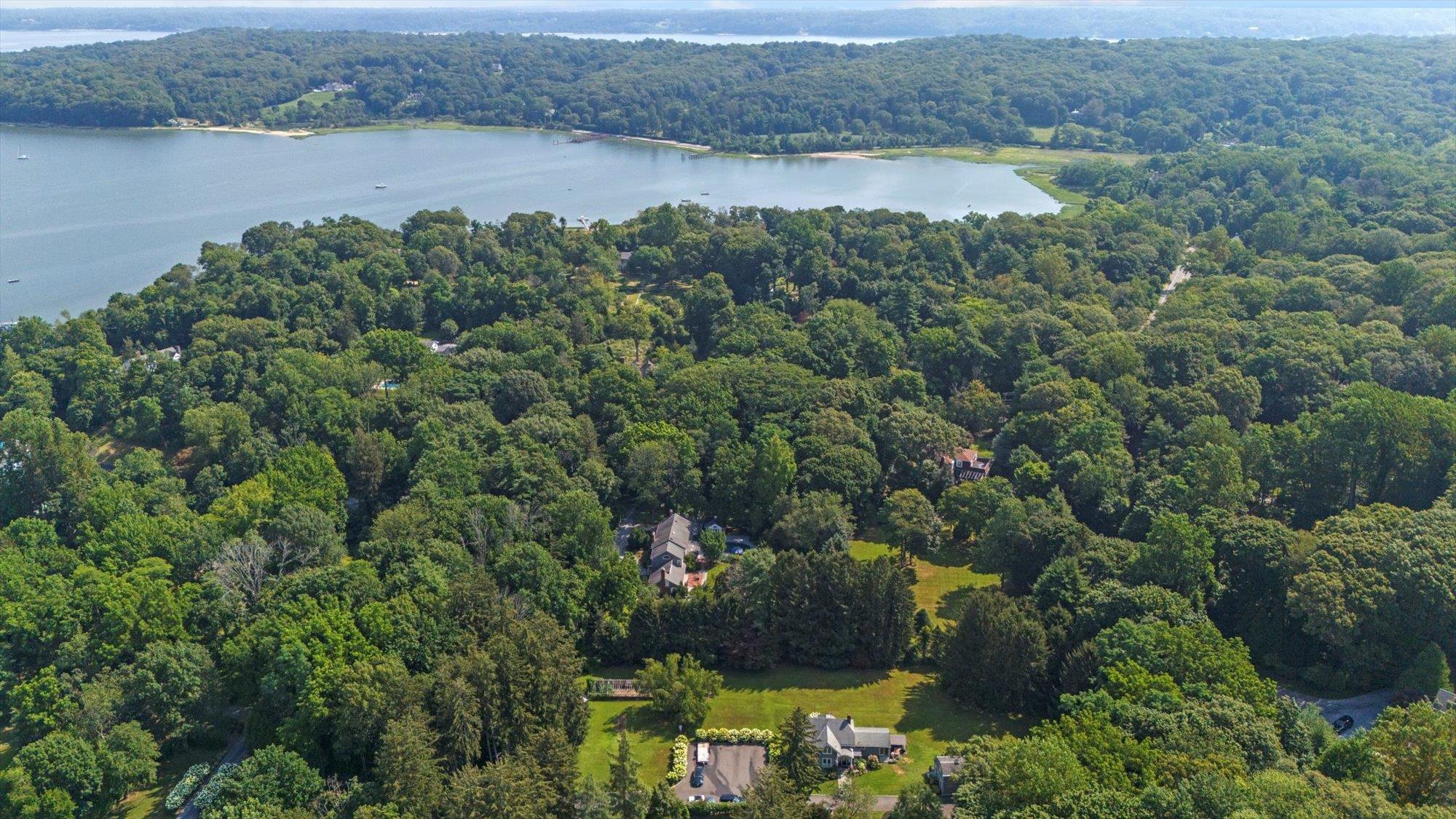 79 Cove Road, Oyster Bay Cove, NY 11771