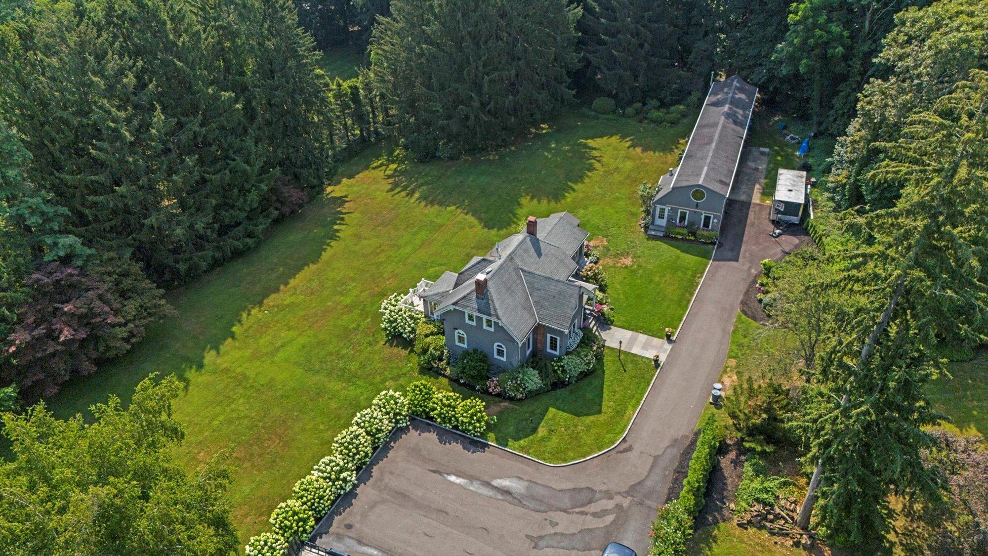 79 Cove Road, Oyster Bay Cove, NY 11771