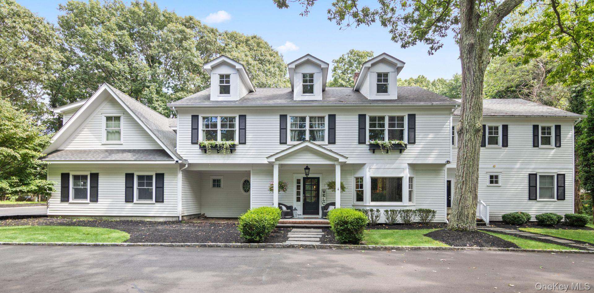 15 Intervale Road, Setauket, NY 11733