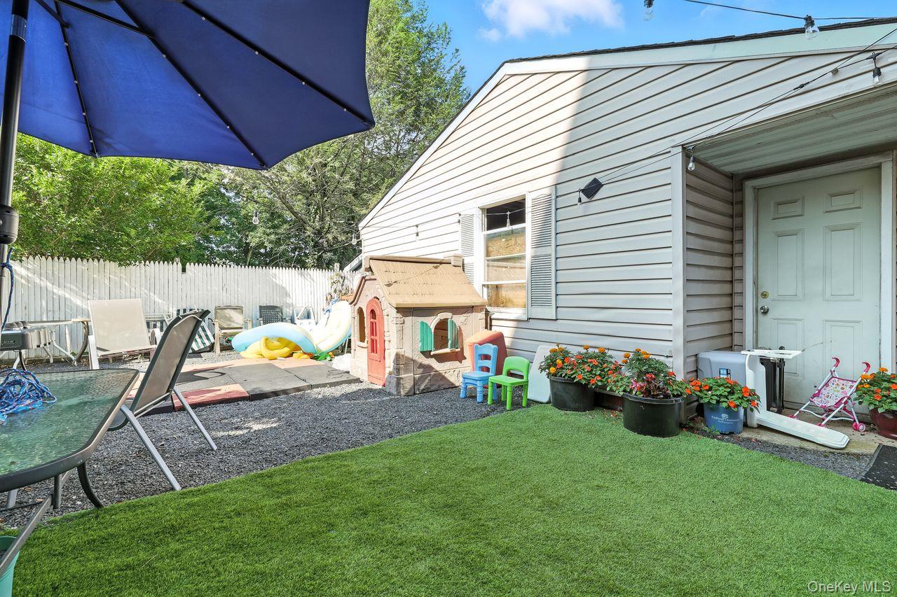 5 Dillon Road, Larchmont, NY 10538