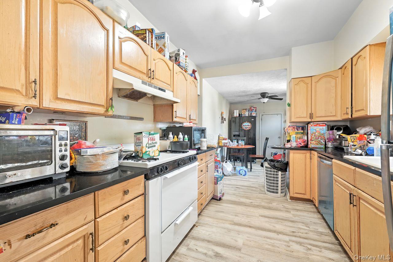 5 Dillon Road, Larchmont, NY 10538