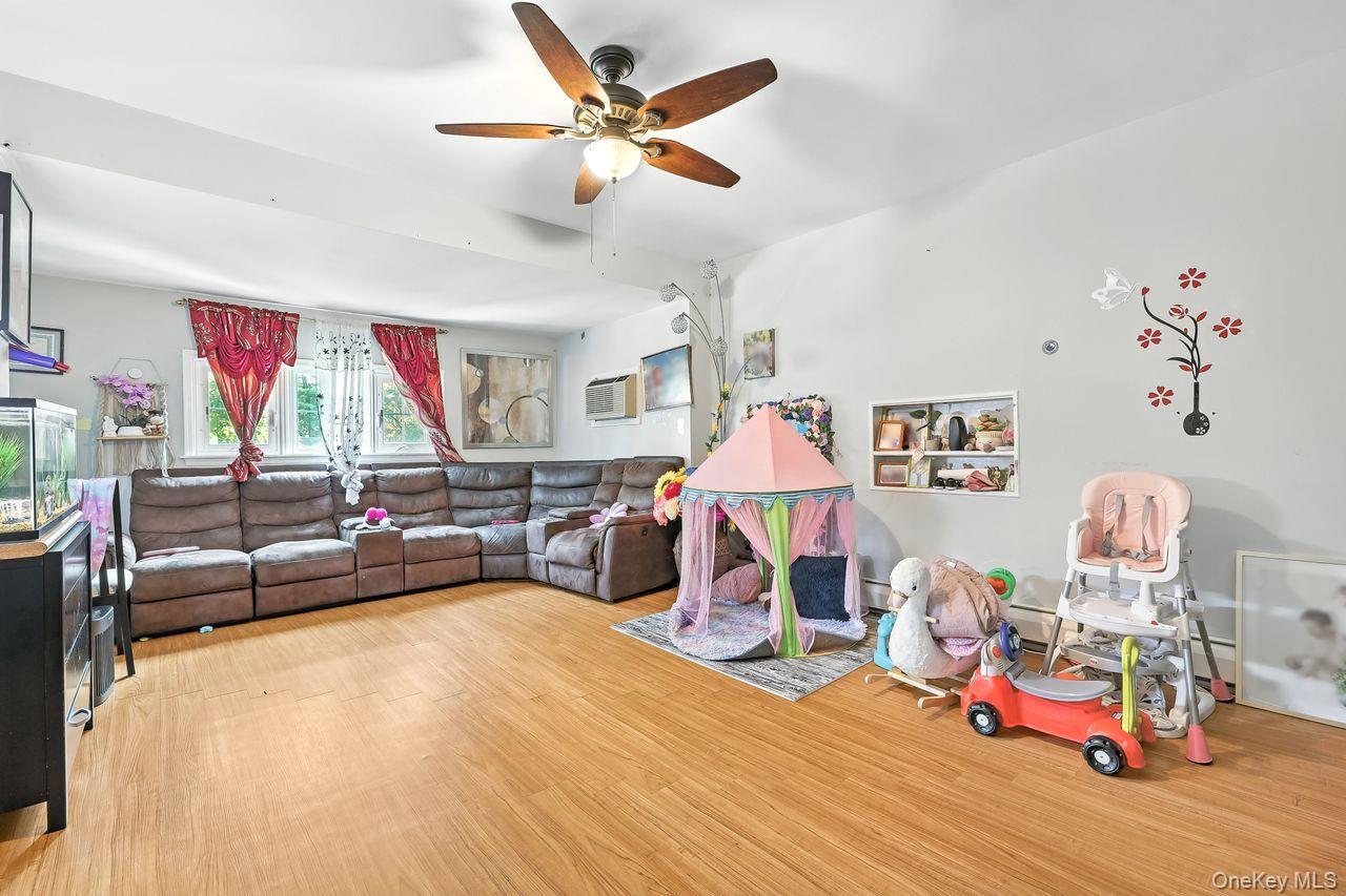 5 Dillon Road, Larchmont, NY 10538