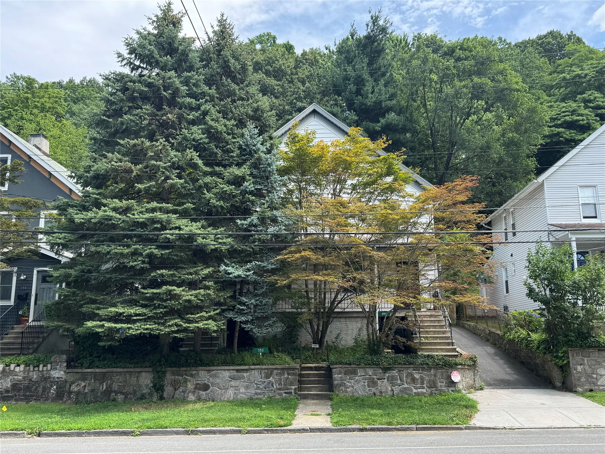 350 Warburton Avenue, Hastings-on-Hudson, NY 10706