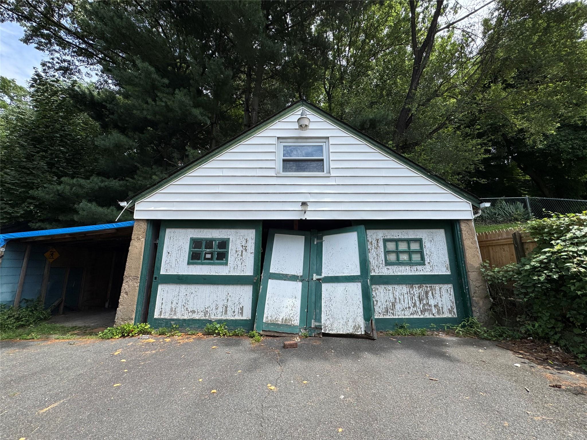 350 Warburton Avenue, Hastings-on-Hudson, NY 10706