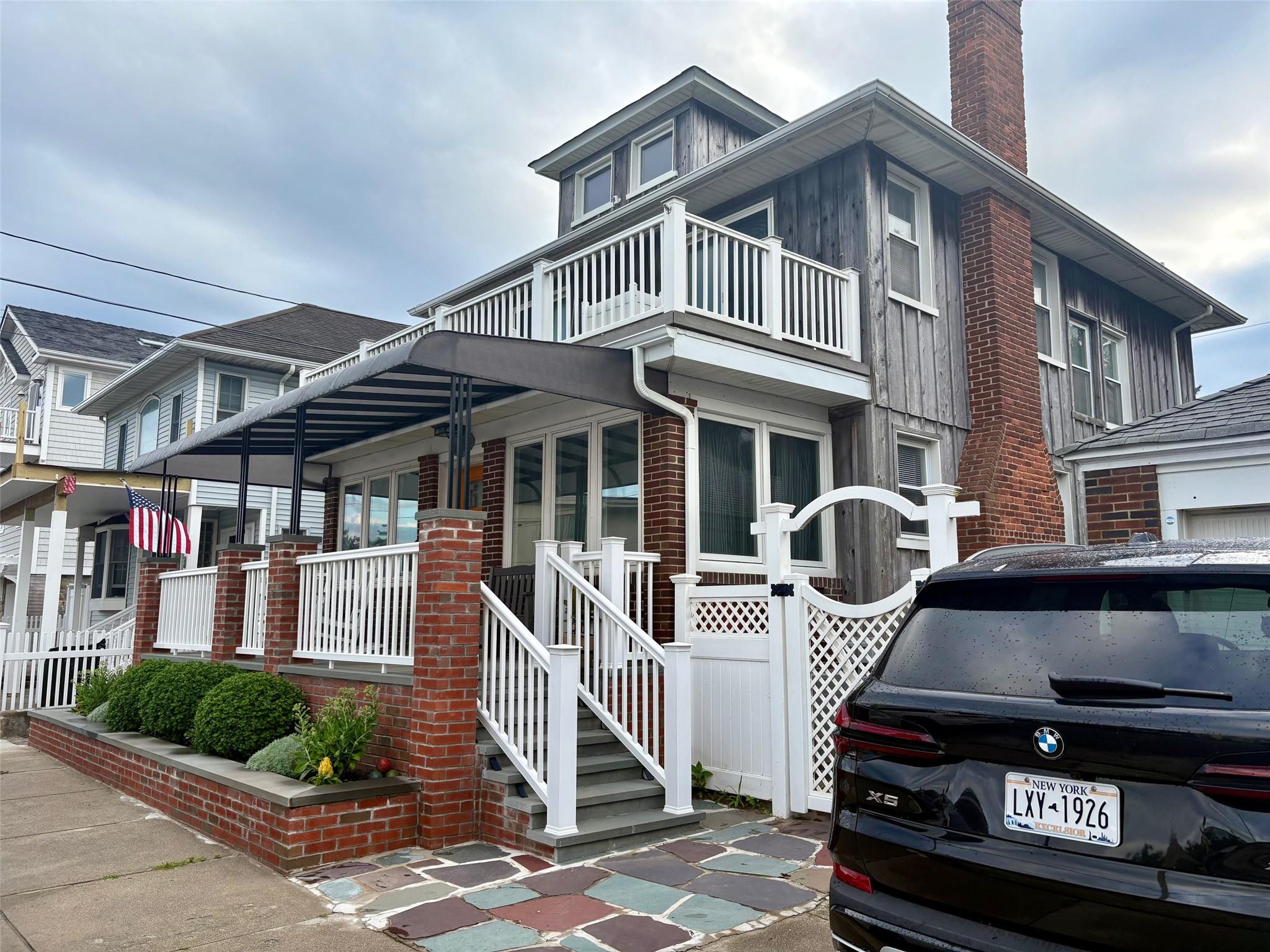 11 Delaware Avenue, Long Beach, NY 11561