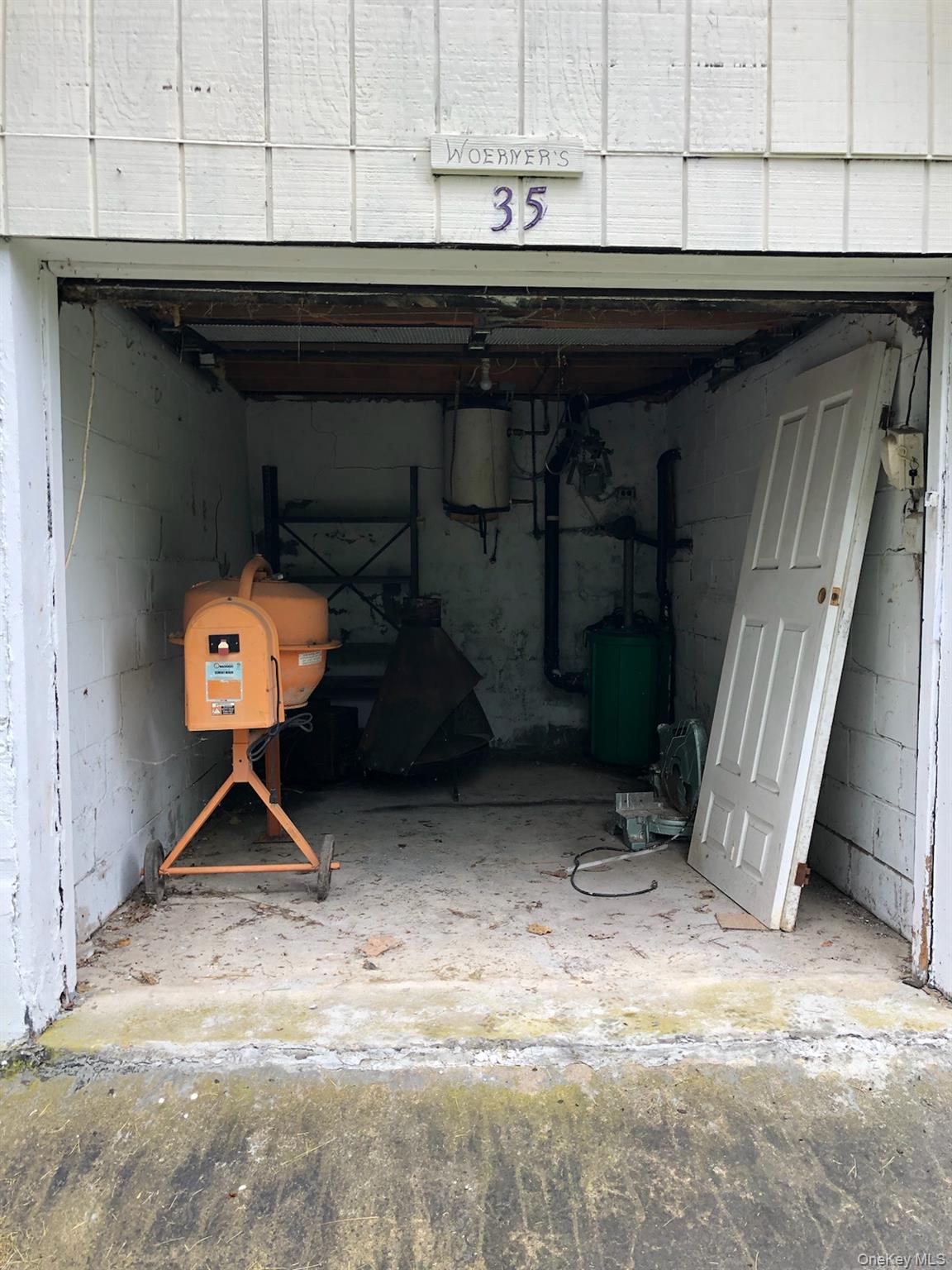 35 Lake Claire Drive, Middletown, NY 10940