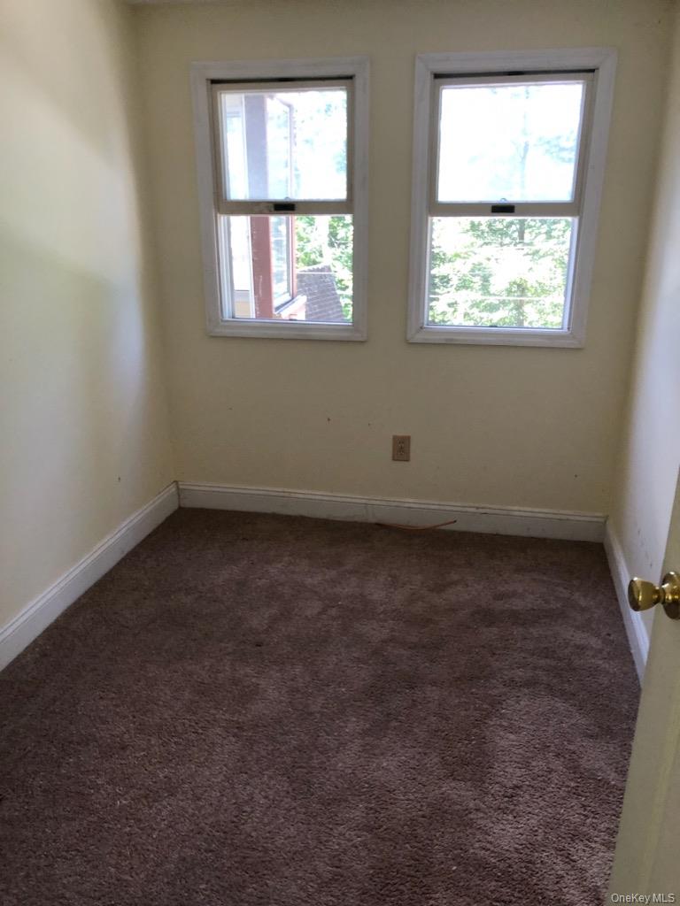 35 Lake Claire Drive, Middletown, NY 10940