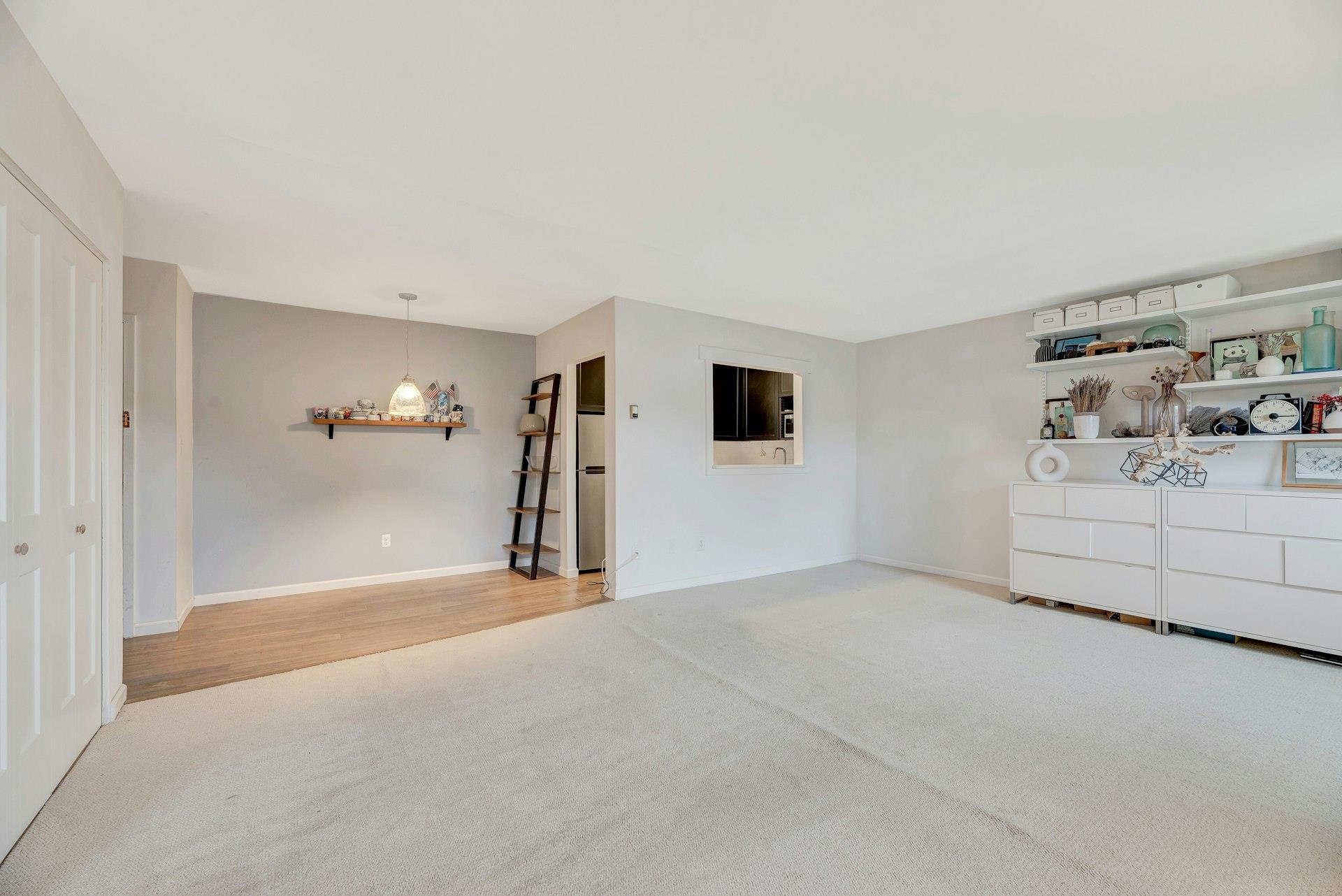 460 Old Town Road # 25L Upper Unit, Port Jefferson Station, NY 11776