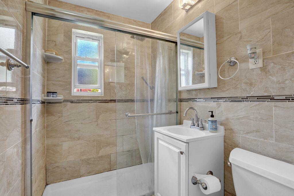 254-07 74th AVE # GV64 B1-1, Glen Oaks, NY 11004