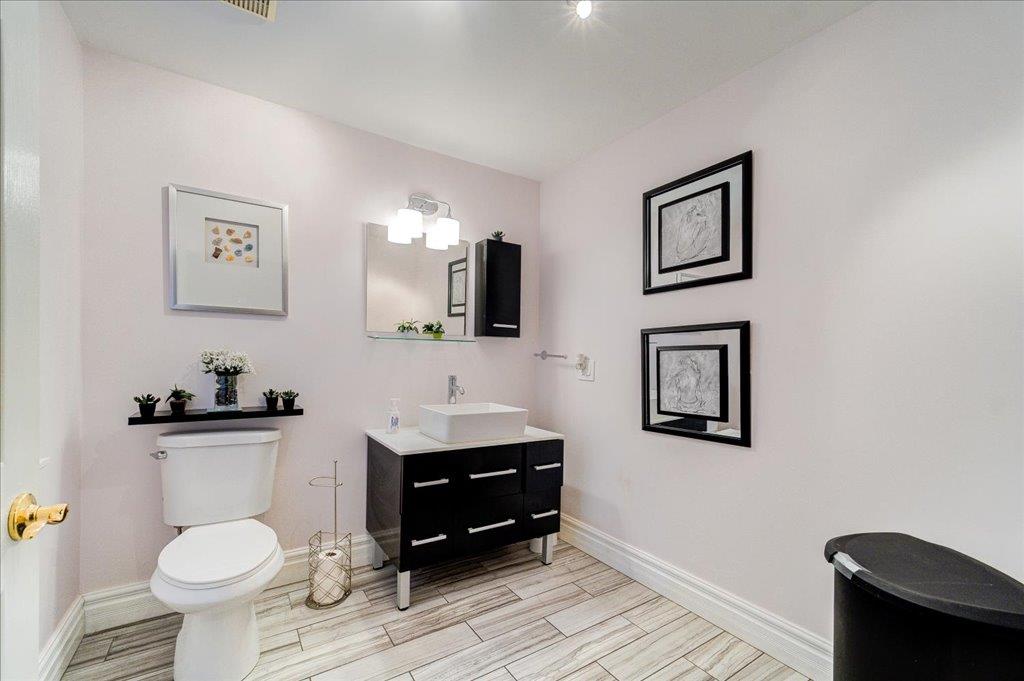 204 Main Street, Poughkeepsie, NY 12601