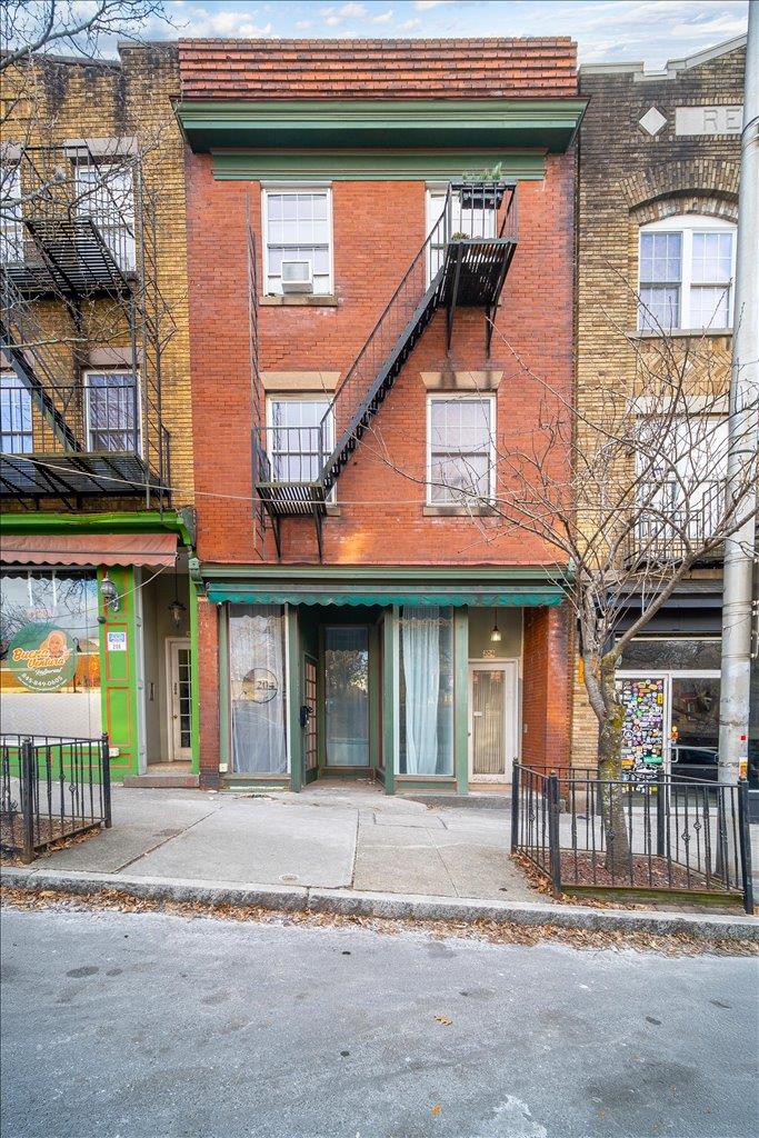 204 Main Street, Poughkeepsie, NY 12601