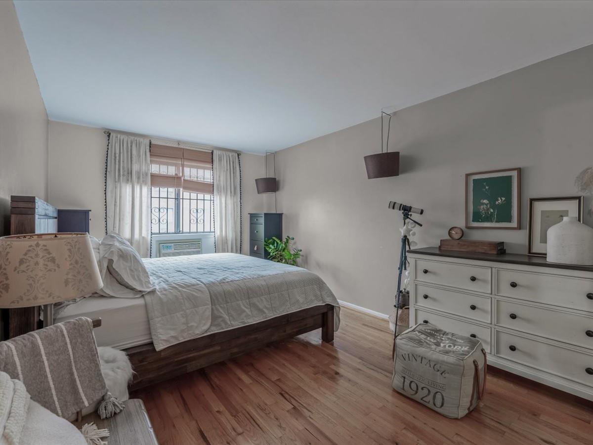 8703 57th Road # 41, Elmhurst, NY 11373