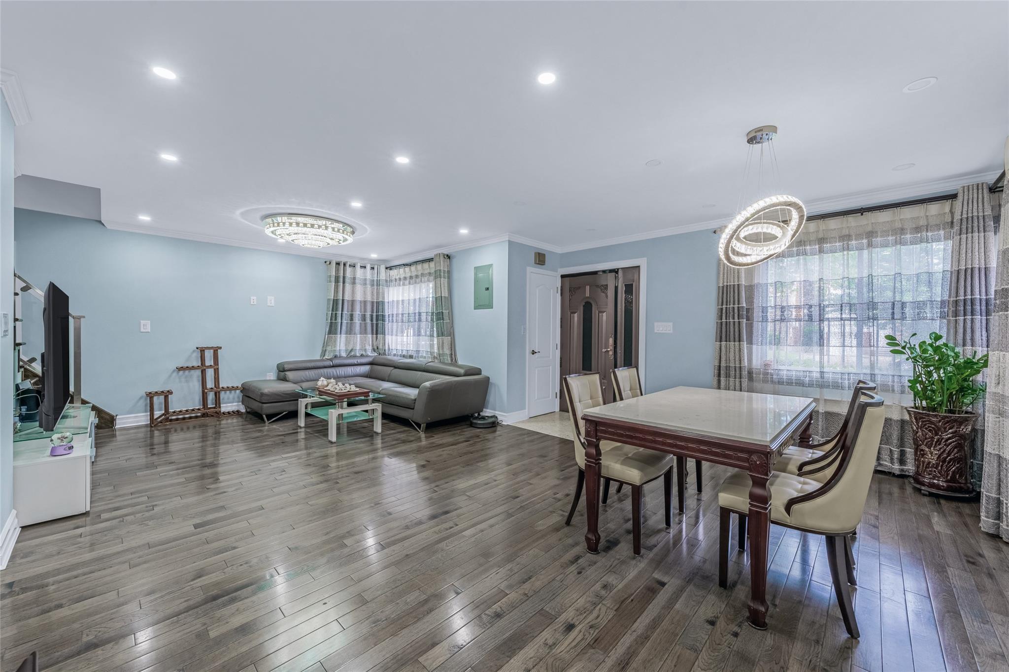 5640 Francis Lewis Boulevard, Bayside, NY 11364