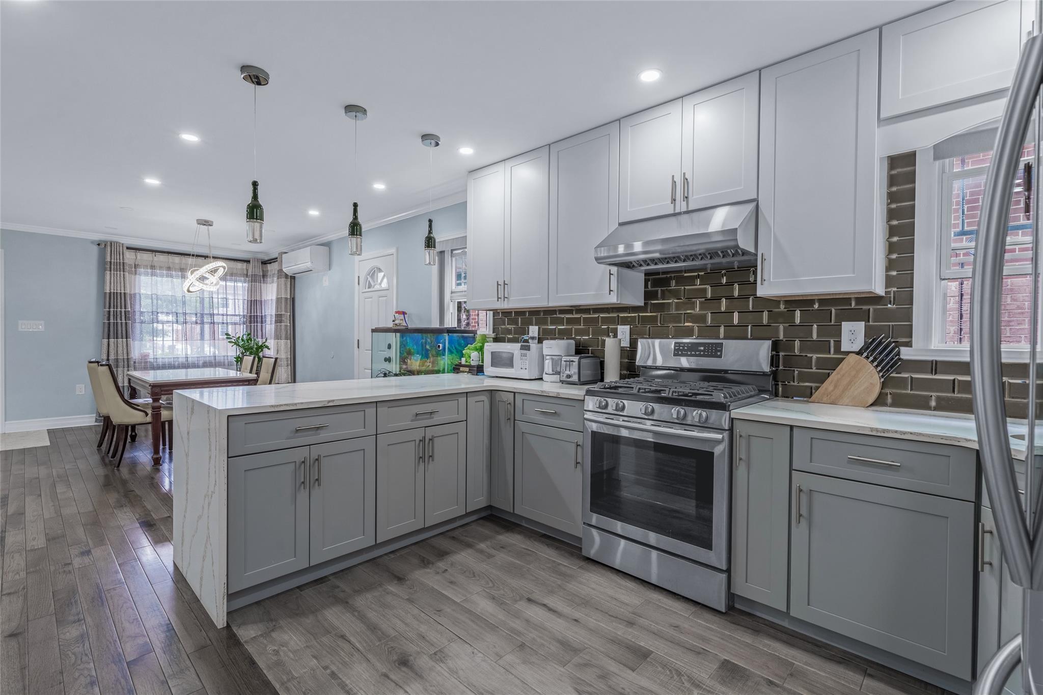 5640 Francis Lewis Boulevard, Bayside, NY 11364