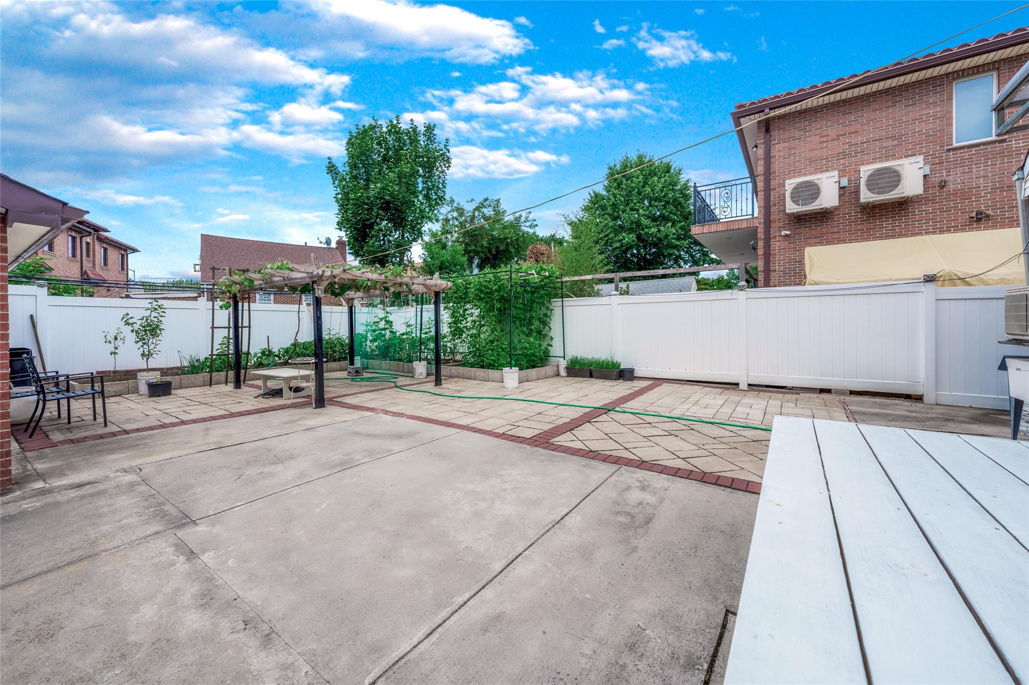 5640 Francis Lewis Boulevard, Bayside, NY 11364