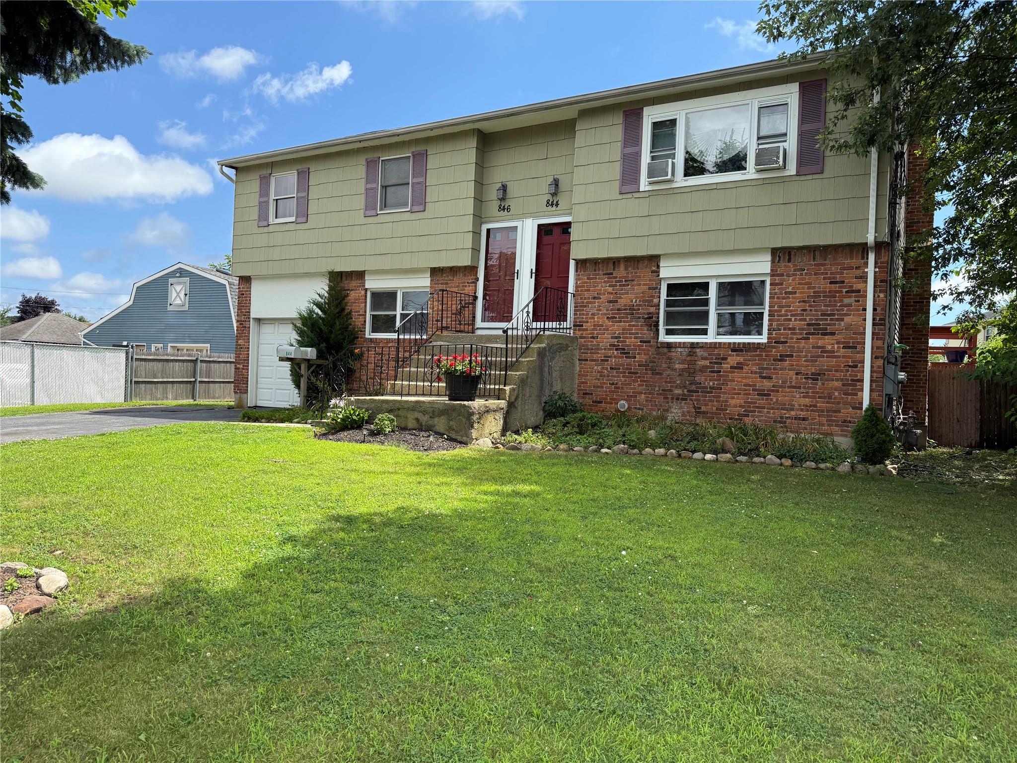 846 Conklin Street, East Farmingdale, NY 11735