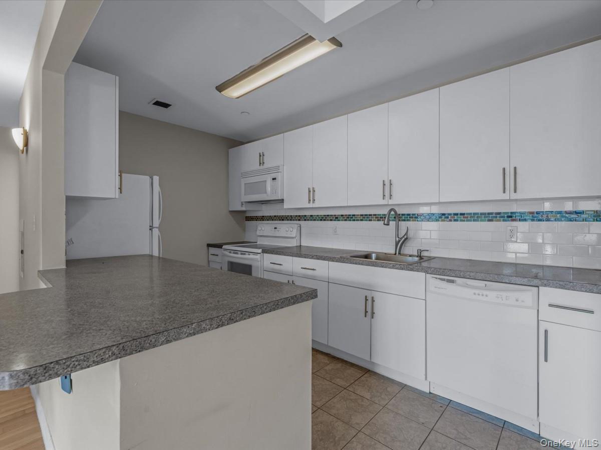 715 Fox Street # 4G, Bronx, NY 10455
