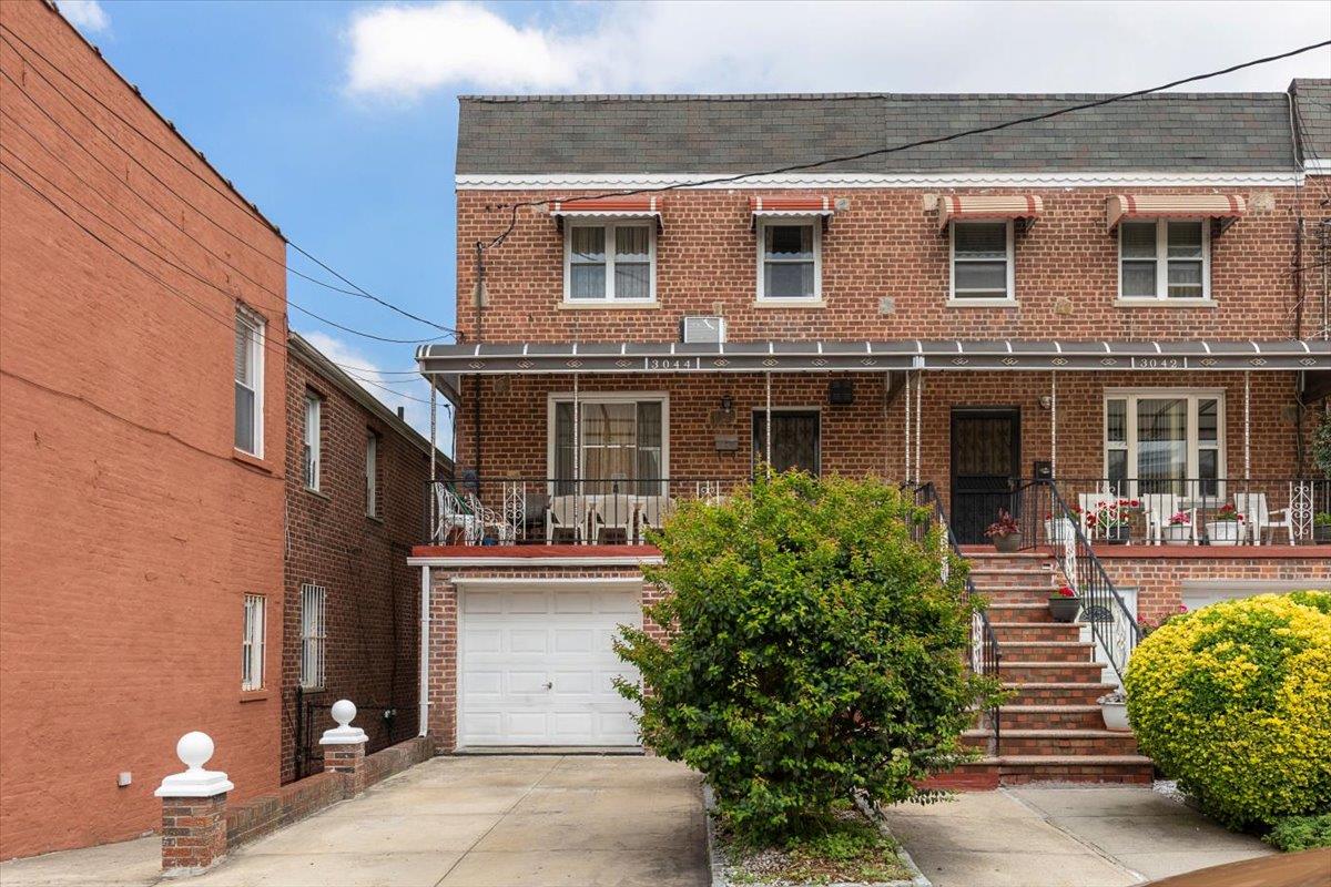 3044 Paulding Avenue, Bronx, NY 10469