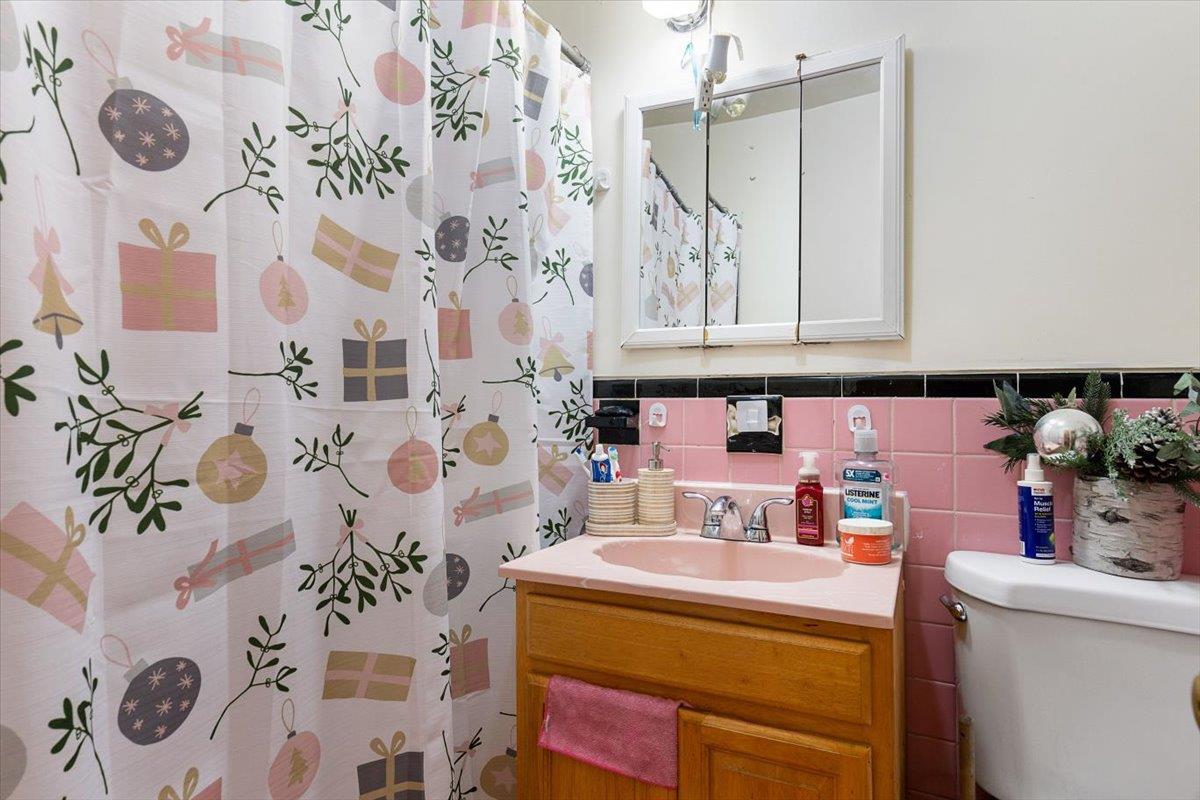 3044 Paulding Avenue, Bronx, NY 10469